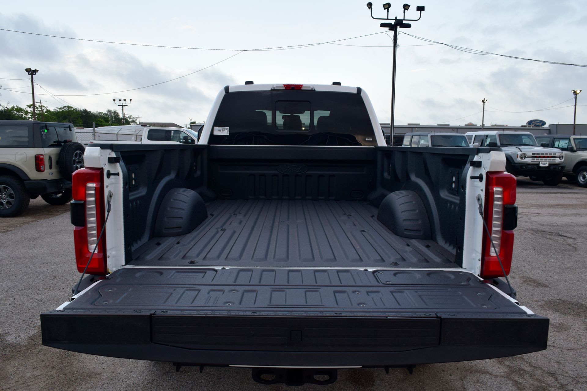 2026 Ford F-250SD King Ranch White at EAG Ford Navasota