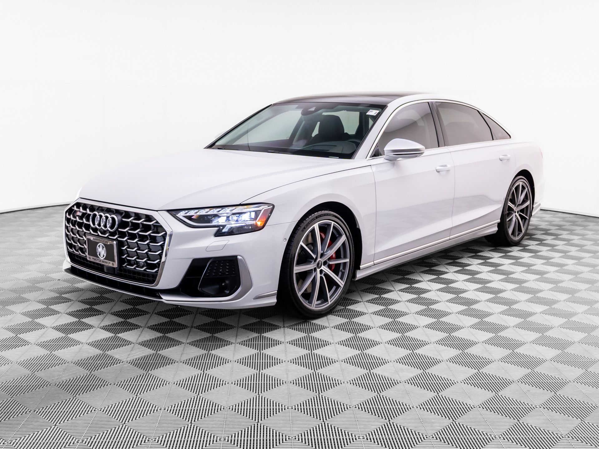 Glacier White Metallic 2022 Audi S8 Sedan All-Wheel Drive 8-Speed Automatic