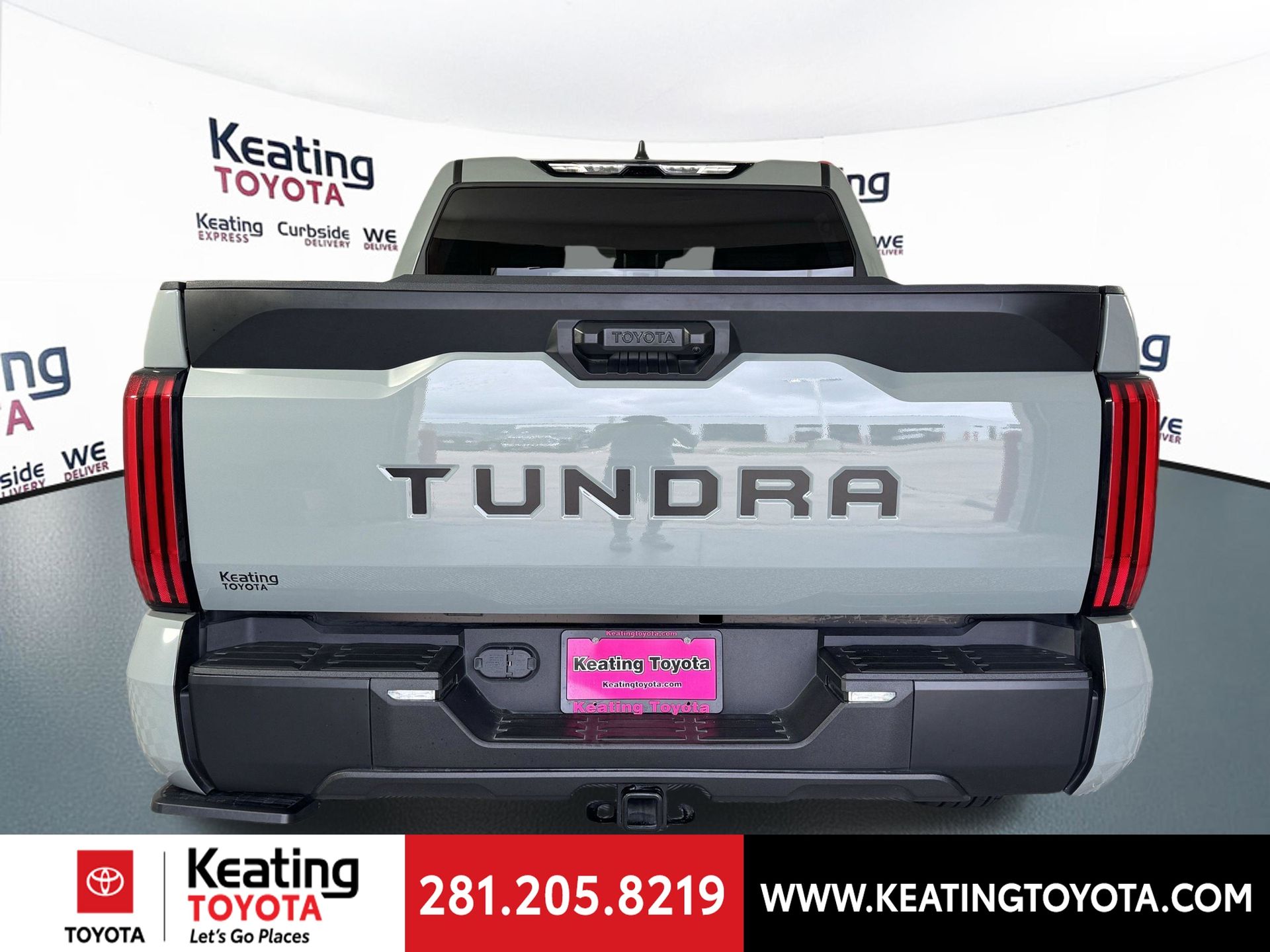 View vehicle photo 6