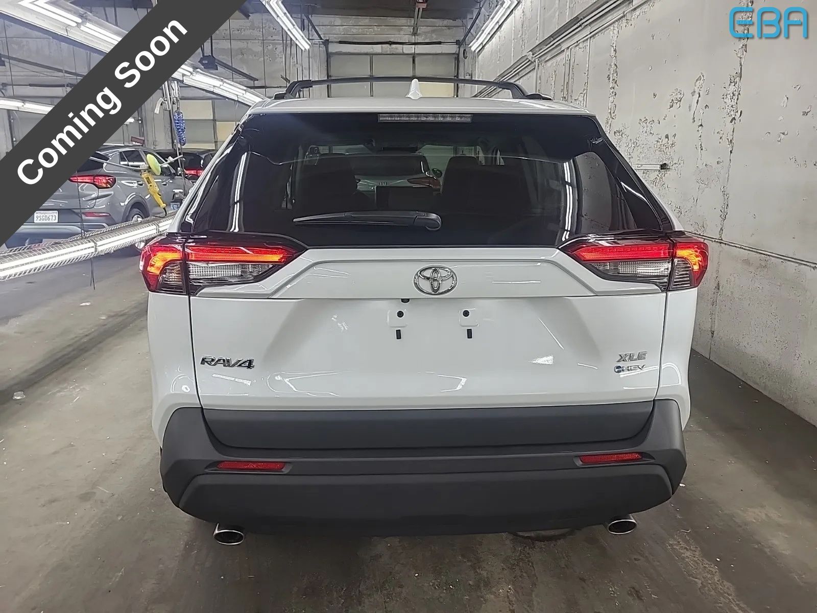 View vehicle photo 5