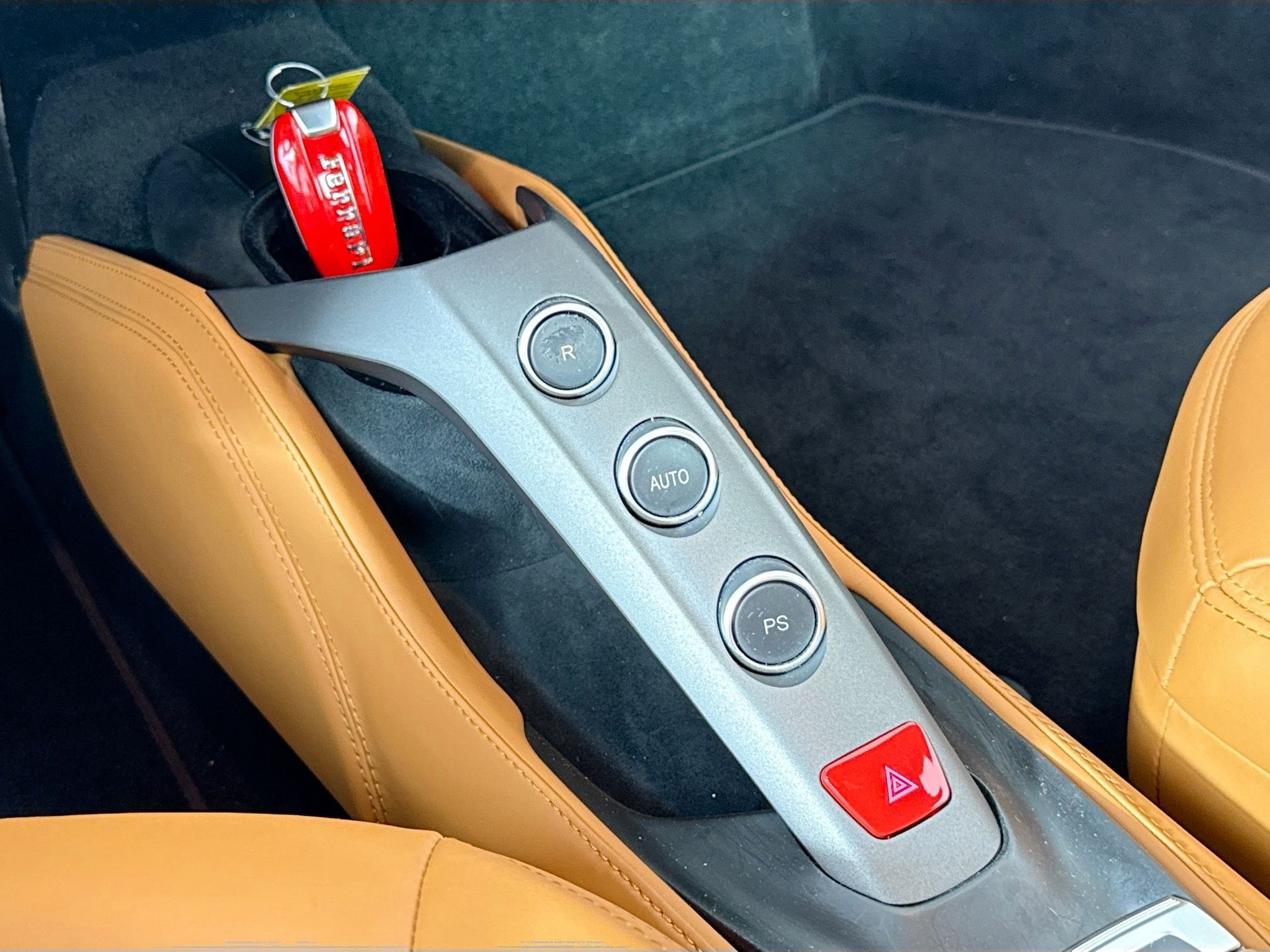 Certified Used 2019 Rosso Mugello Ferrari Base image 15