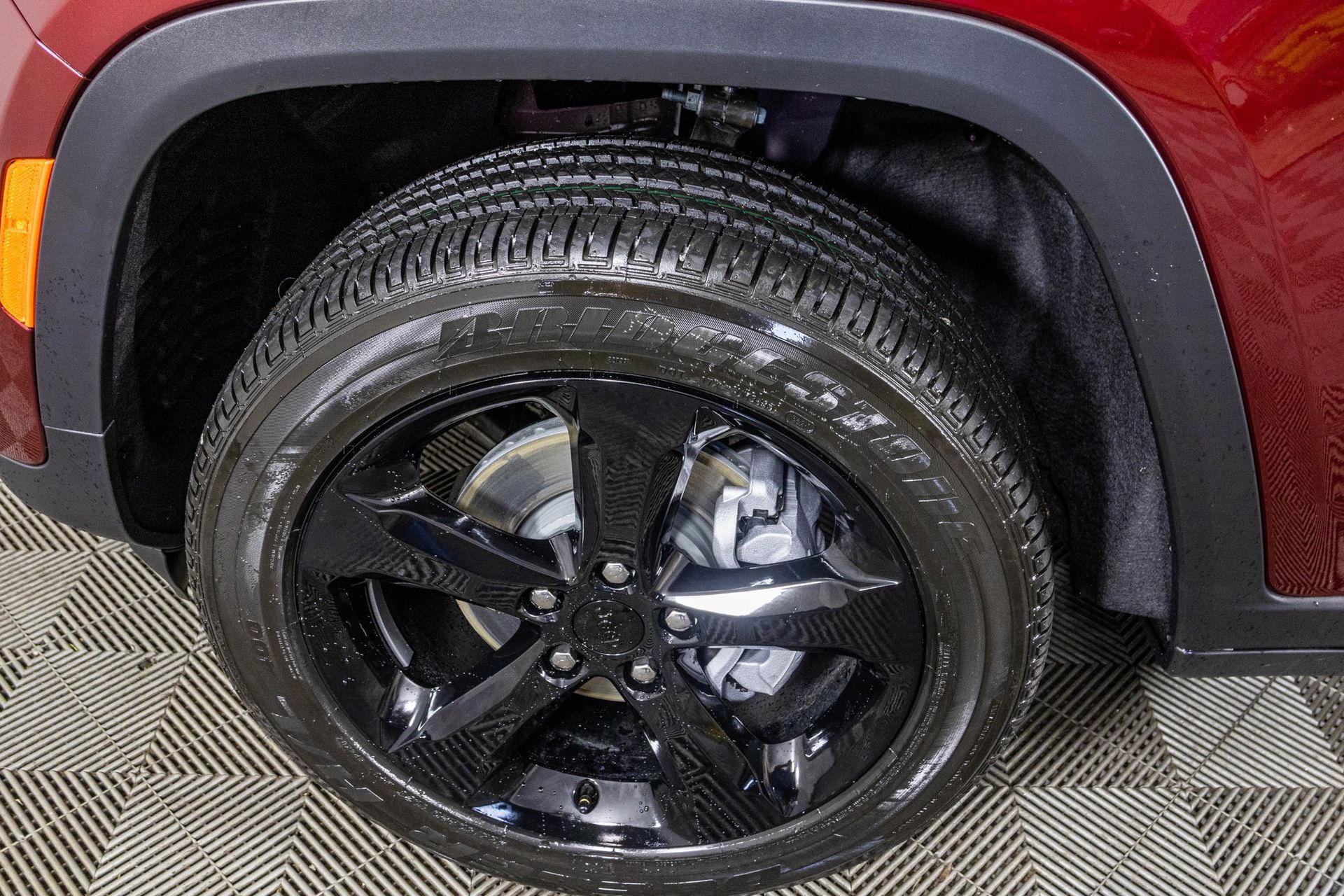 2025 JEEP GRAND CHEROKEE - Image 39