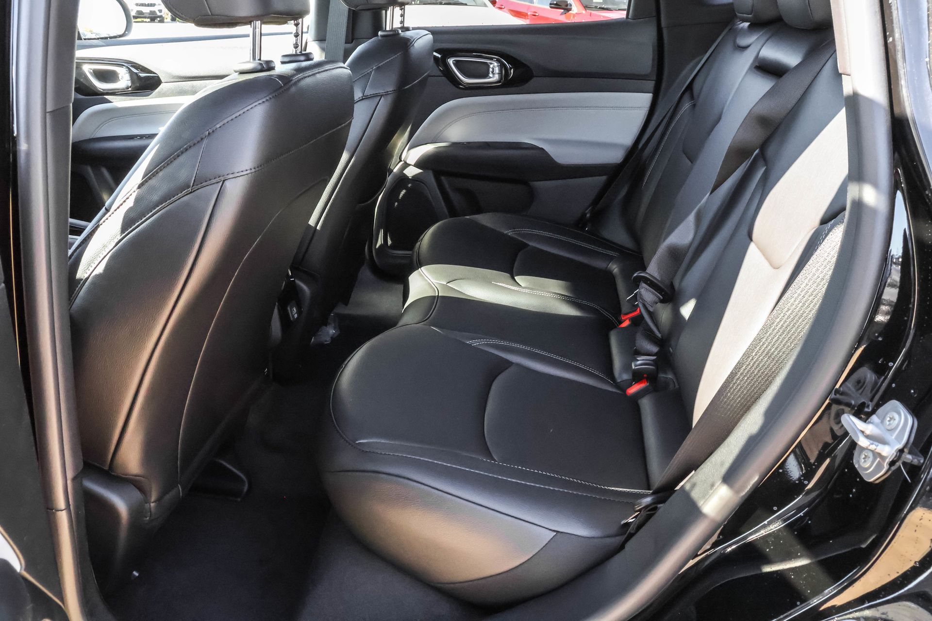 2026 JEEP COMPASS - Image 14