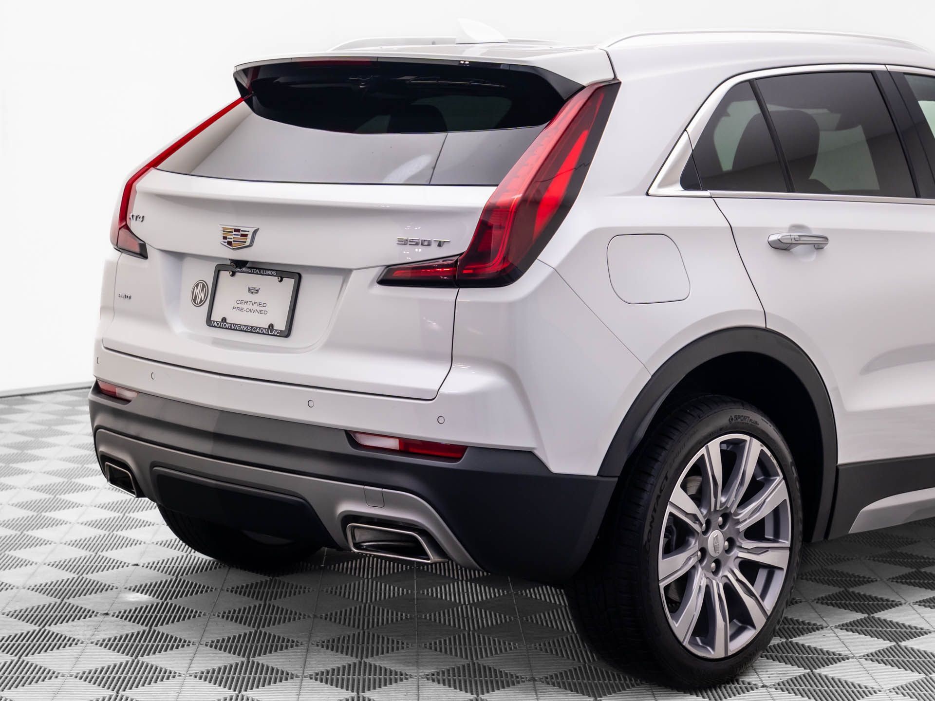 2021 Cadillac XT4 Premium Luxury photo