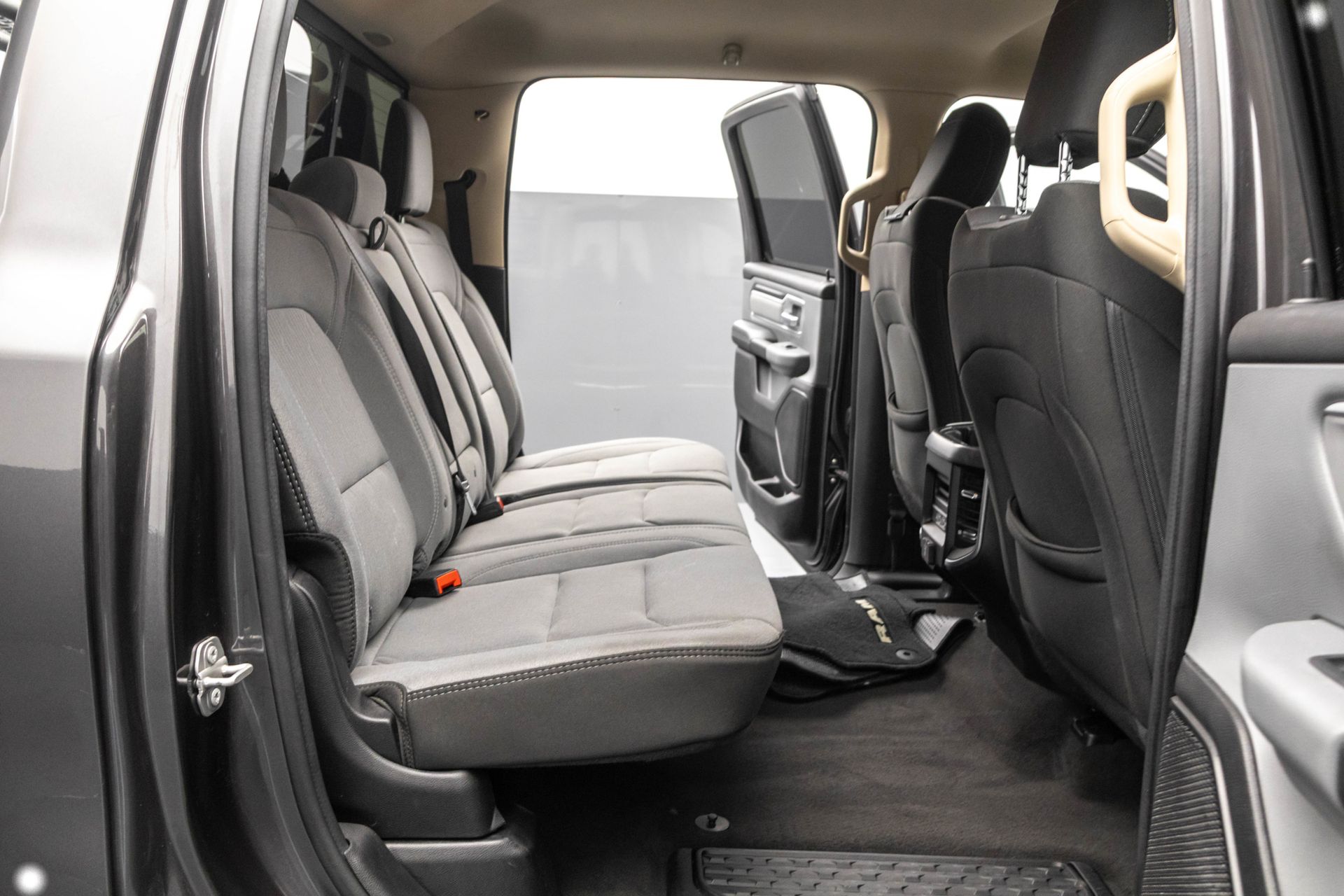 2020 RAM 1500 - Image 36