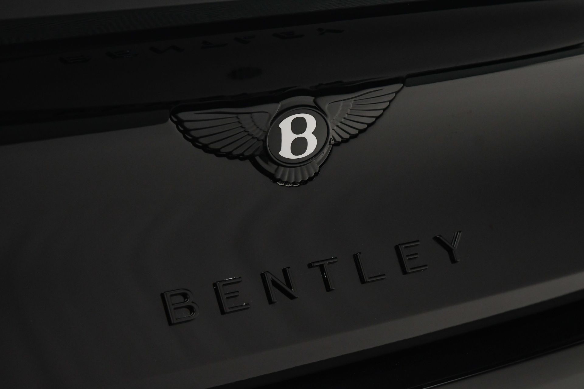 2025 Bentley Continental GT Black Edition - Photo 30
