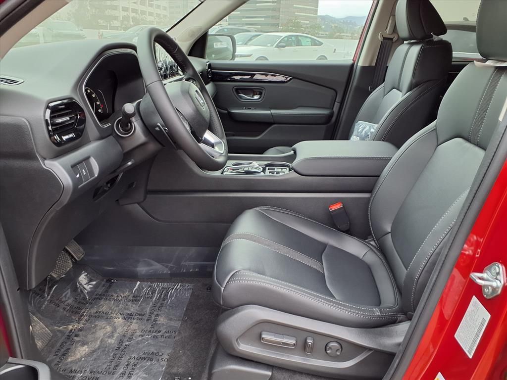 new 2025 Honda Pilot car, priced at $47,550