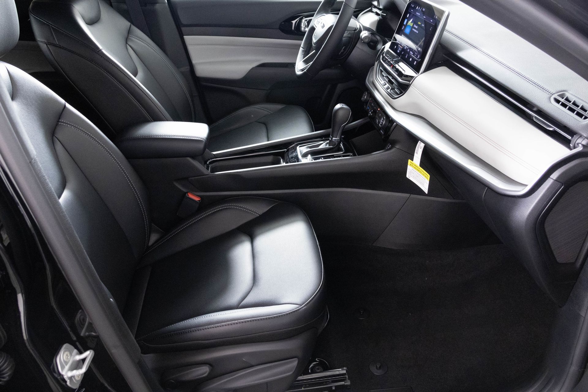 2026 JEEP COMPASS - Image 35