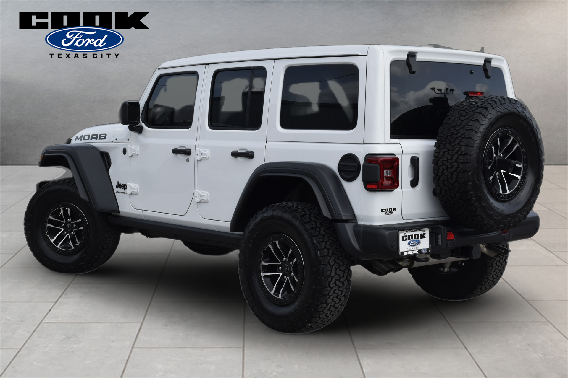 2026 Jeep Wrangler Moab 392 White/off-white at River Oaks CDJR