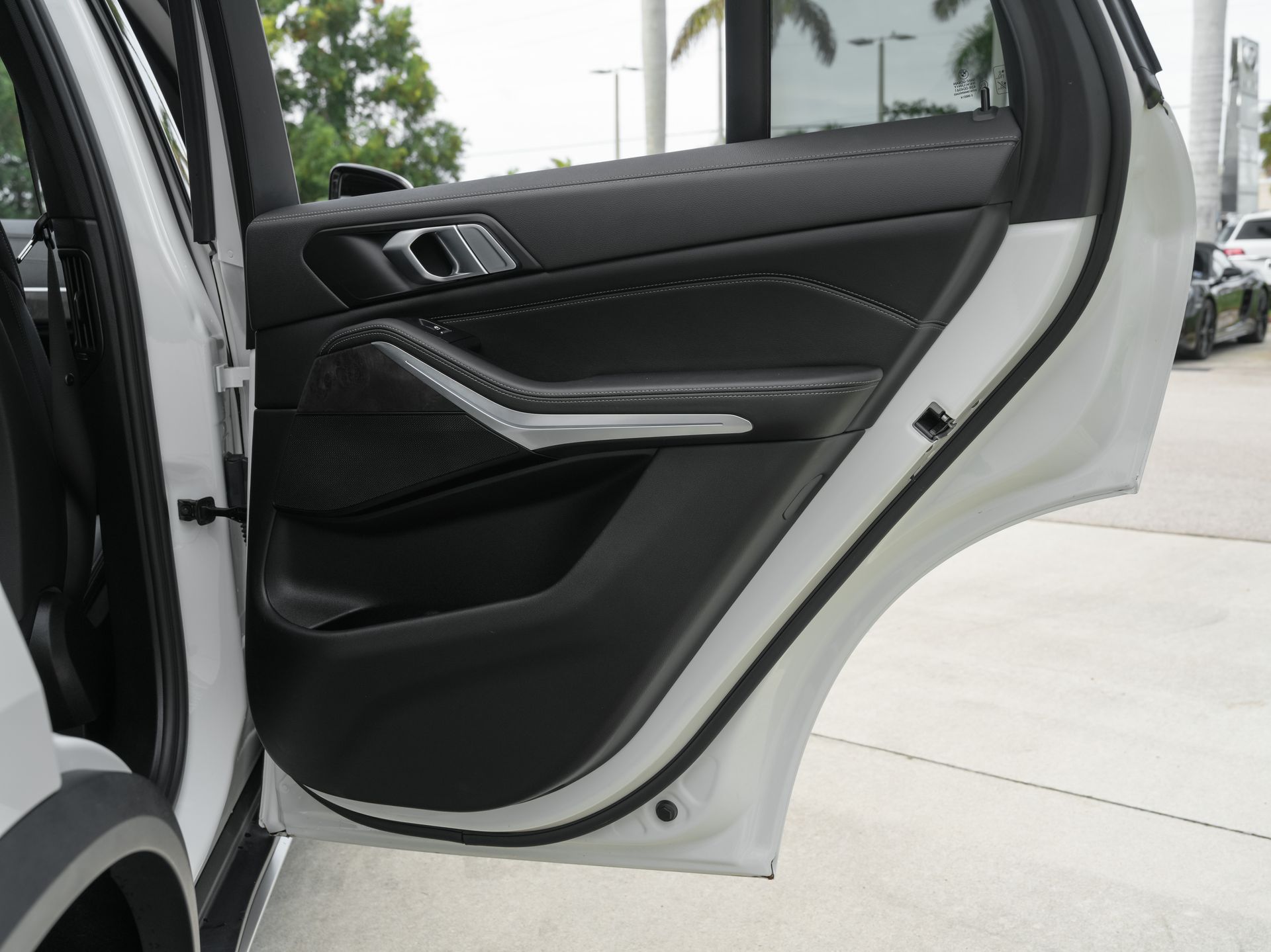 2023 BMW X5 45e - Photo 36