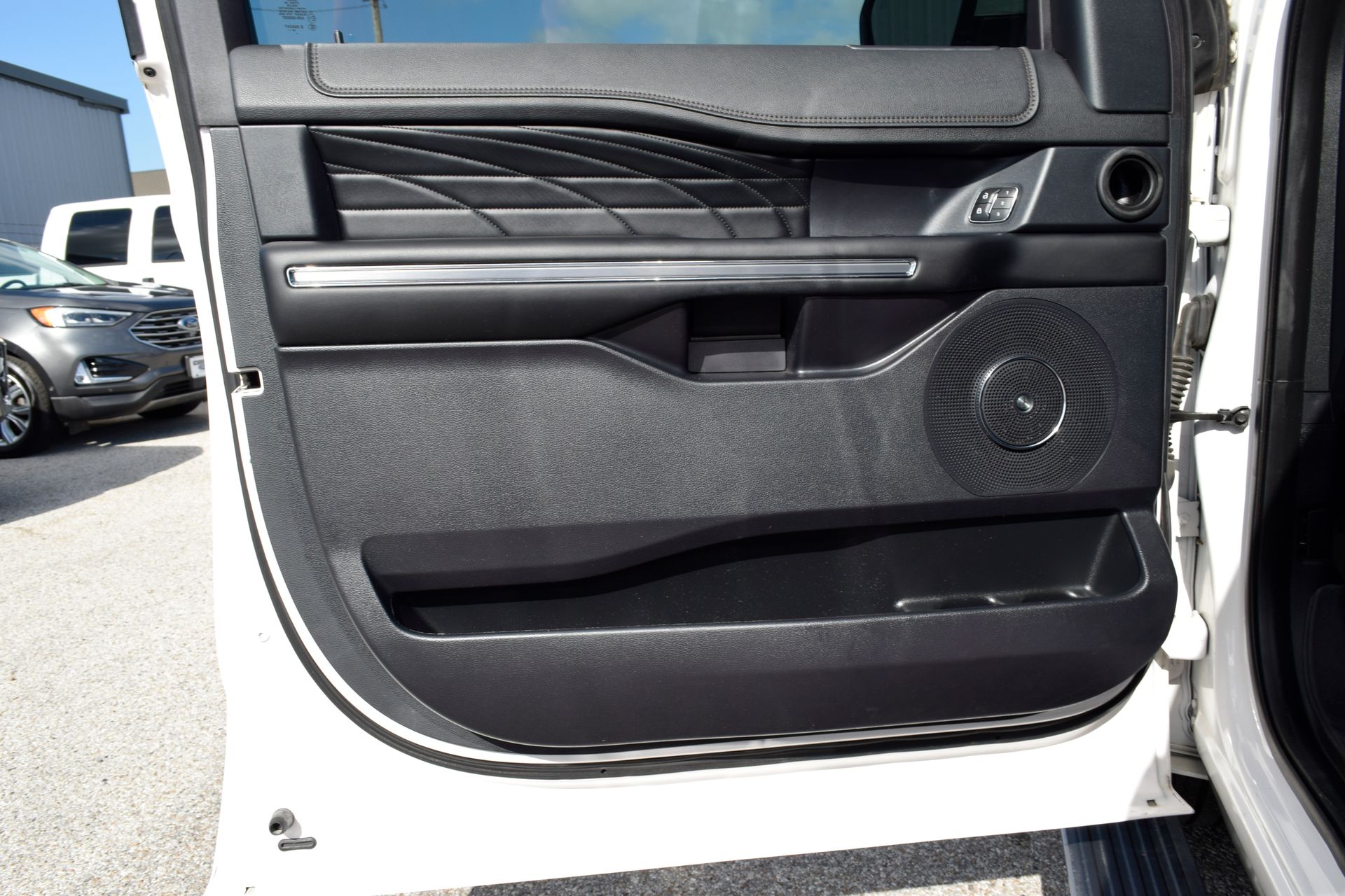 2019 Ford Expedition Platinum White at Emmons Autoplex