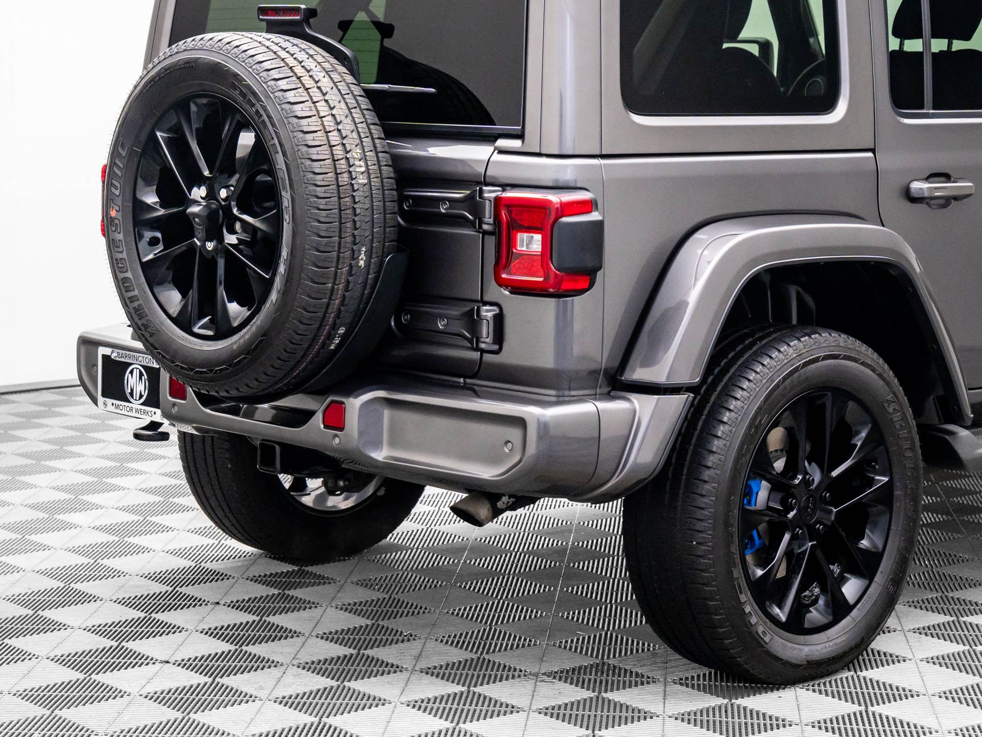 2021 Jeep Wrangler Unlimited Sahara High Altitude photo