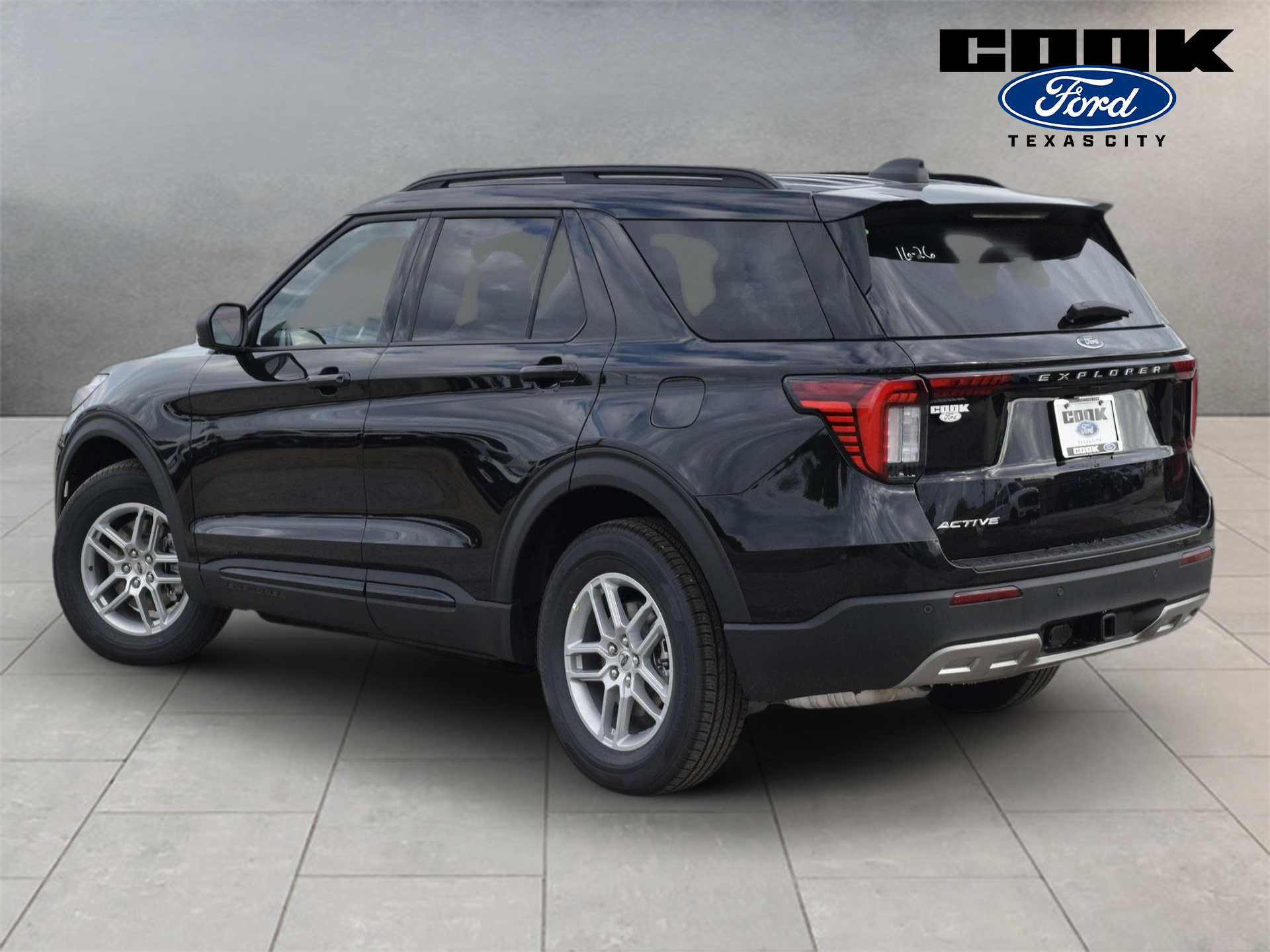 2026 Ford Explorer Active - 3