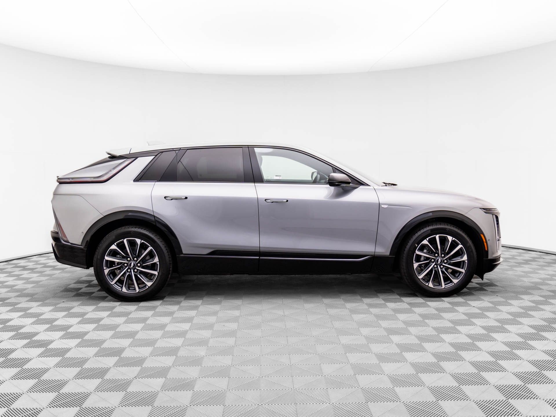 2025 Cadillac LYRIQ Sport photo
