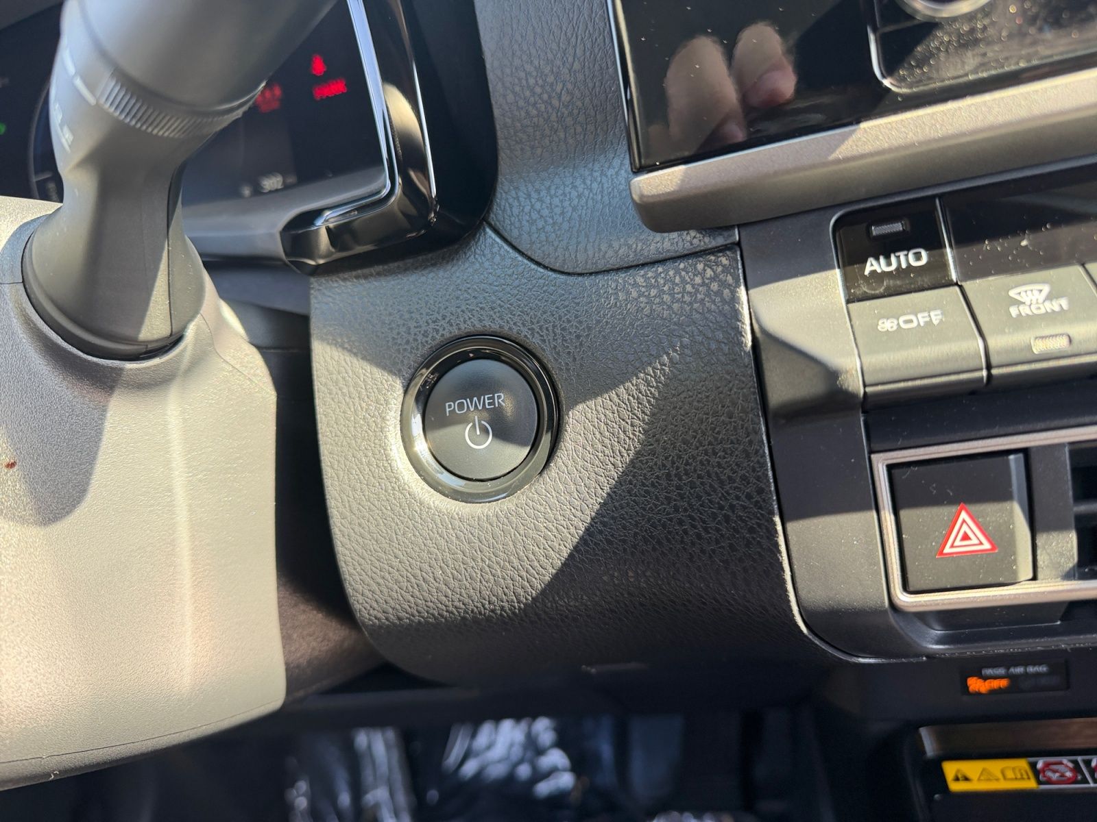 2025 Toyota Camry LE - Photo 18