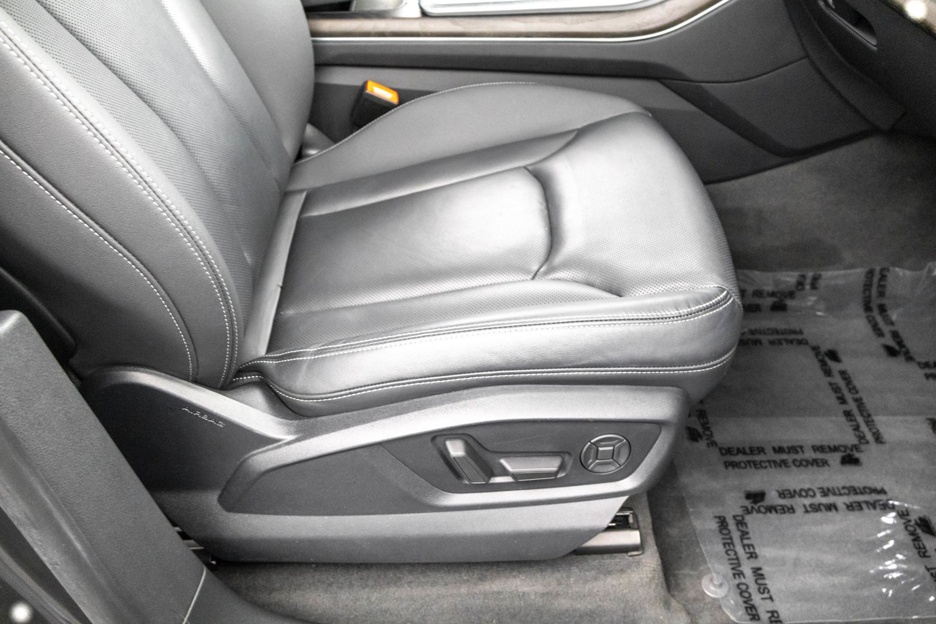 2019 AUDI Q8 - Image 44