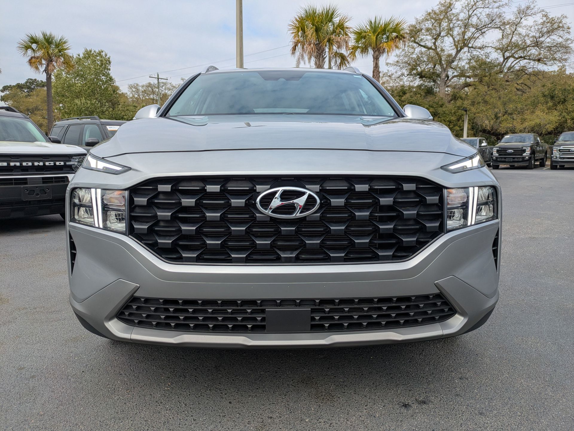 2023 Hyundai Santa Fe SEL - 8