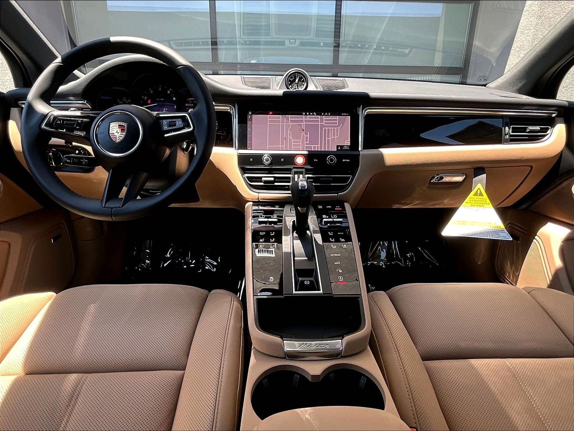 2025 Macan picture #12