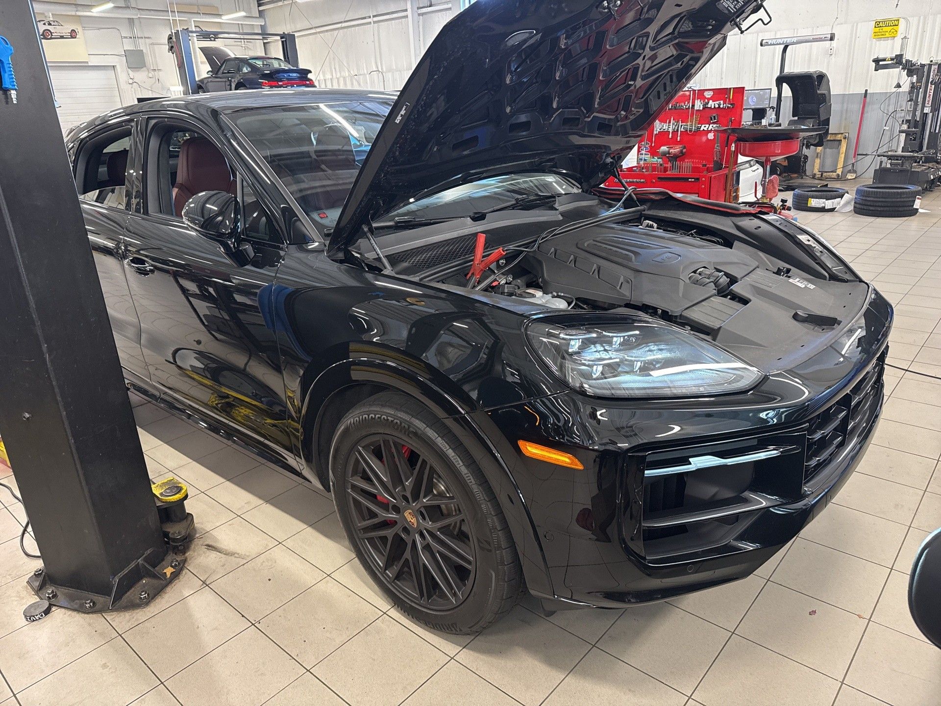 2025 Porsche Cayenne Coupe GTS AWD