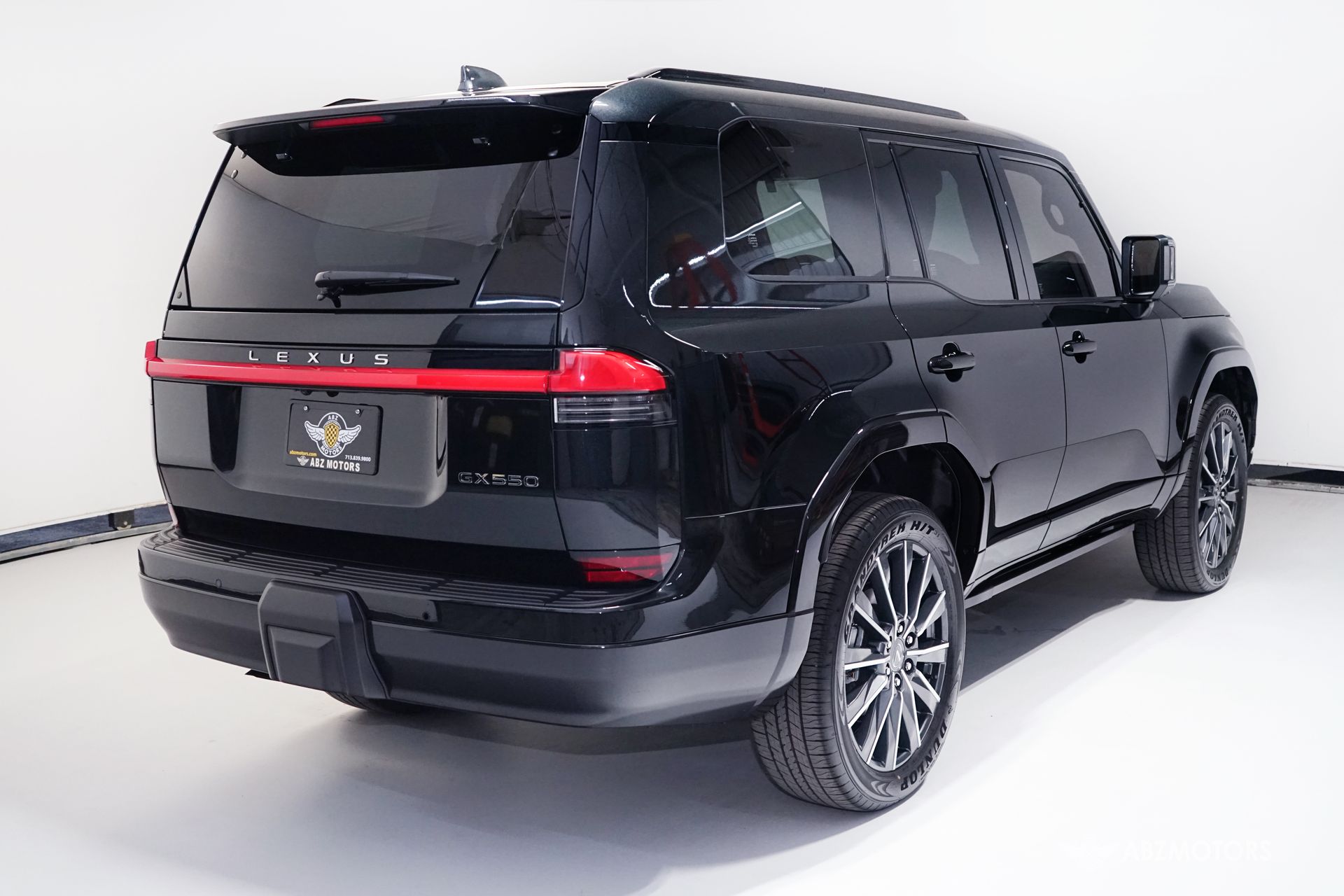 View vehicle photo 6