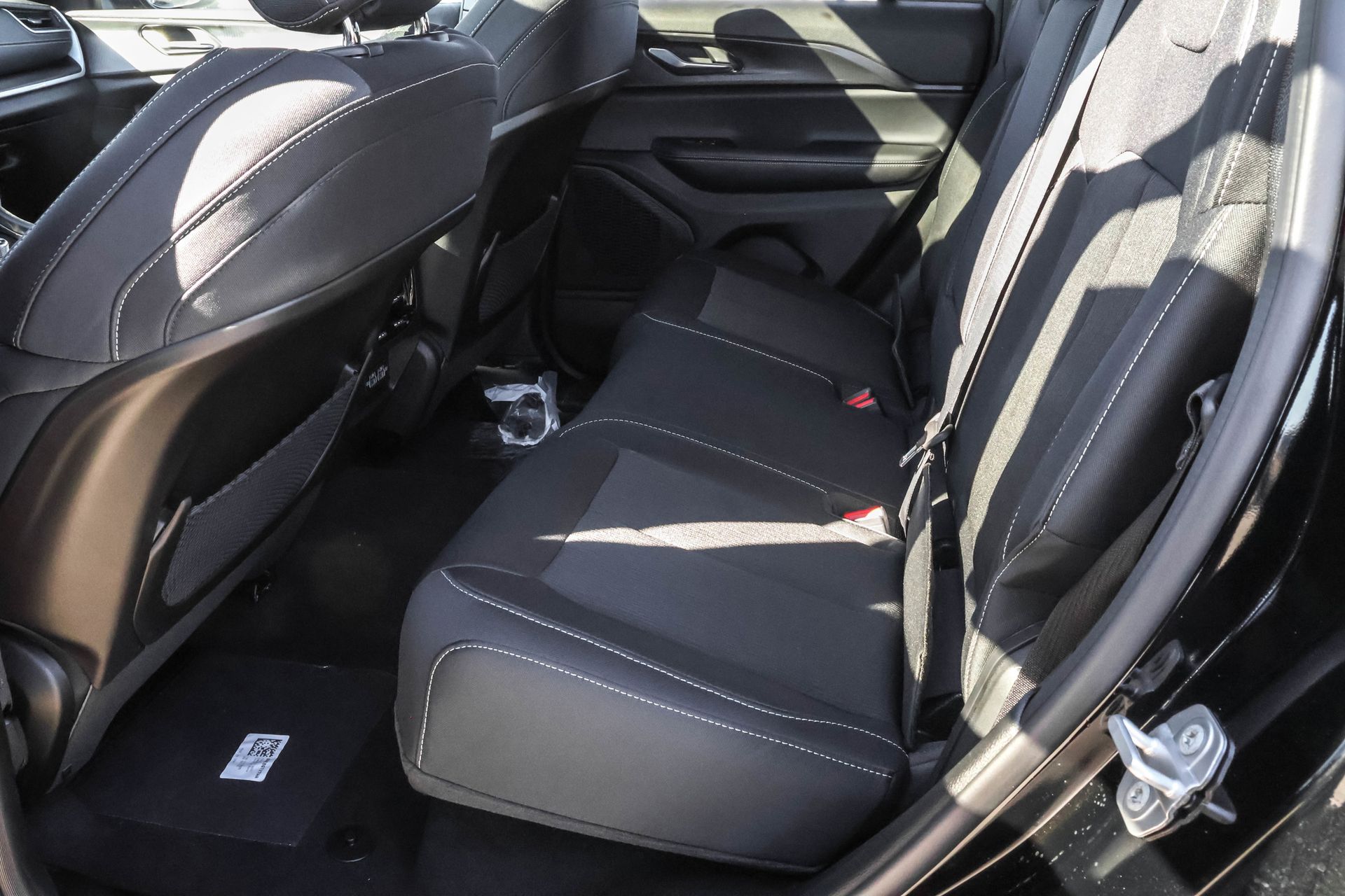 2025 JEEP GRAND CHEROKEE - Image 15