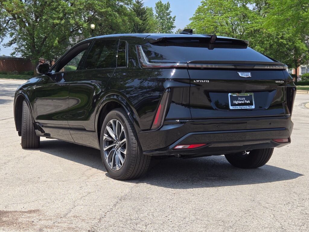 2025 Cadillac Lyriq Sport photo 15