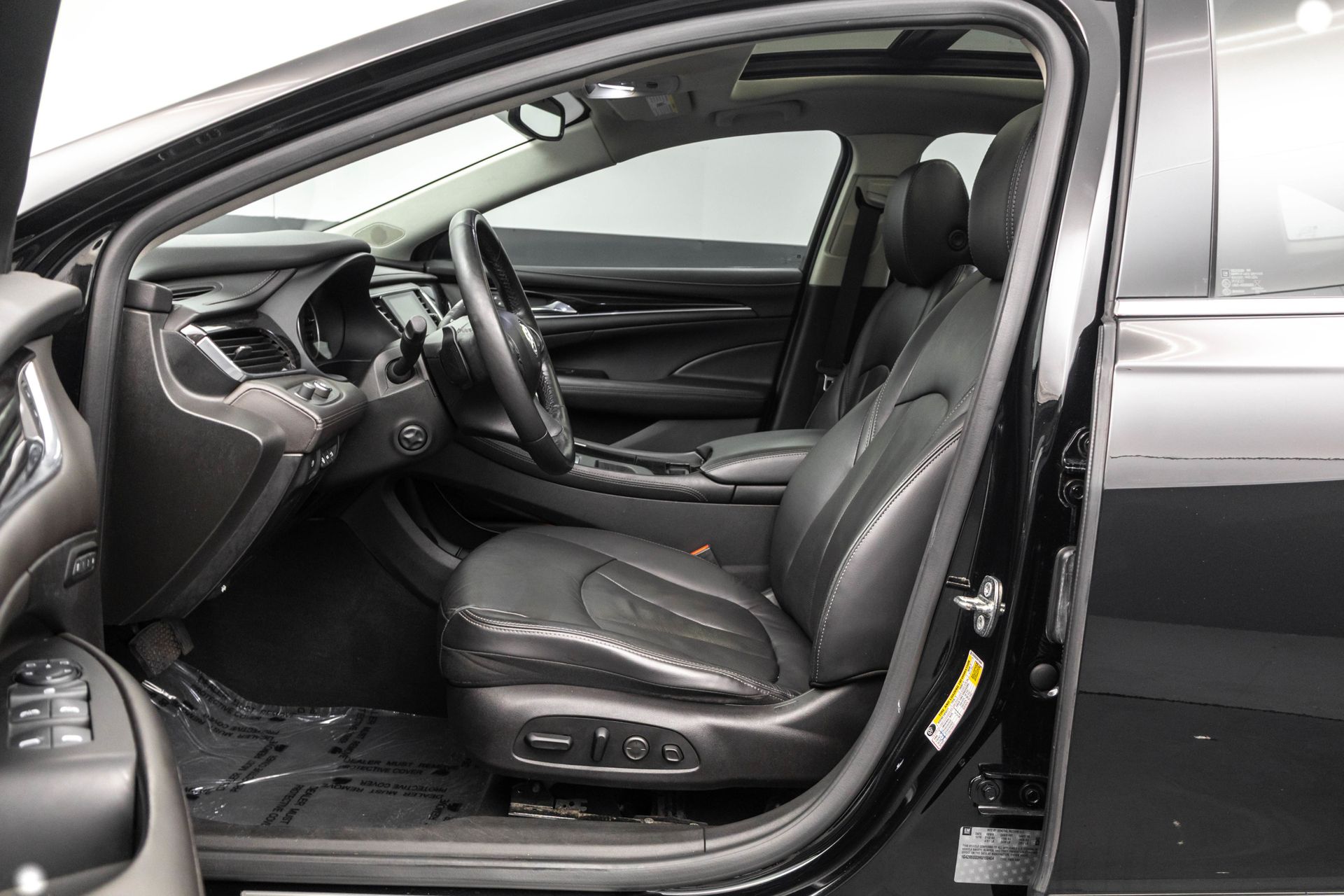 2017 BUICK LACROSSE - Image 6