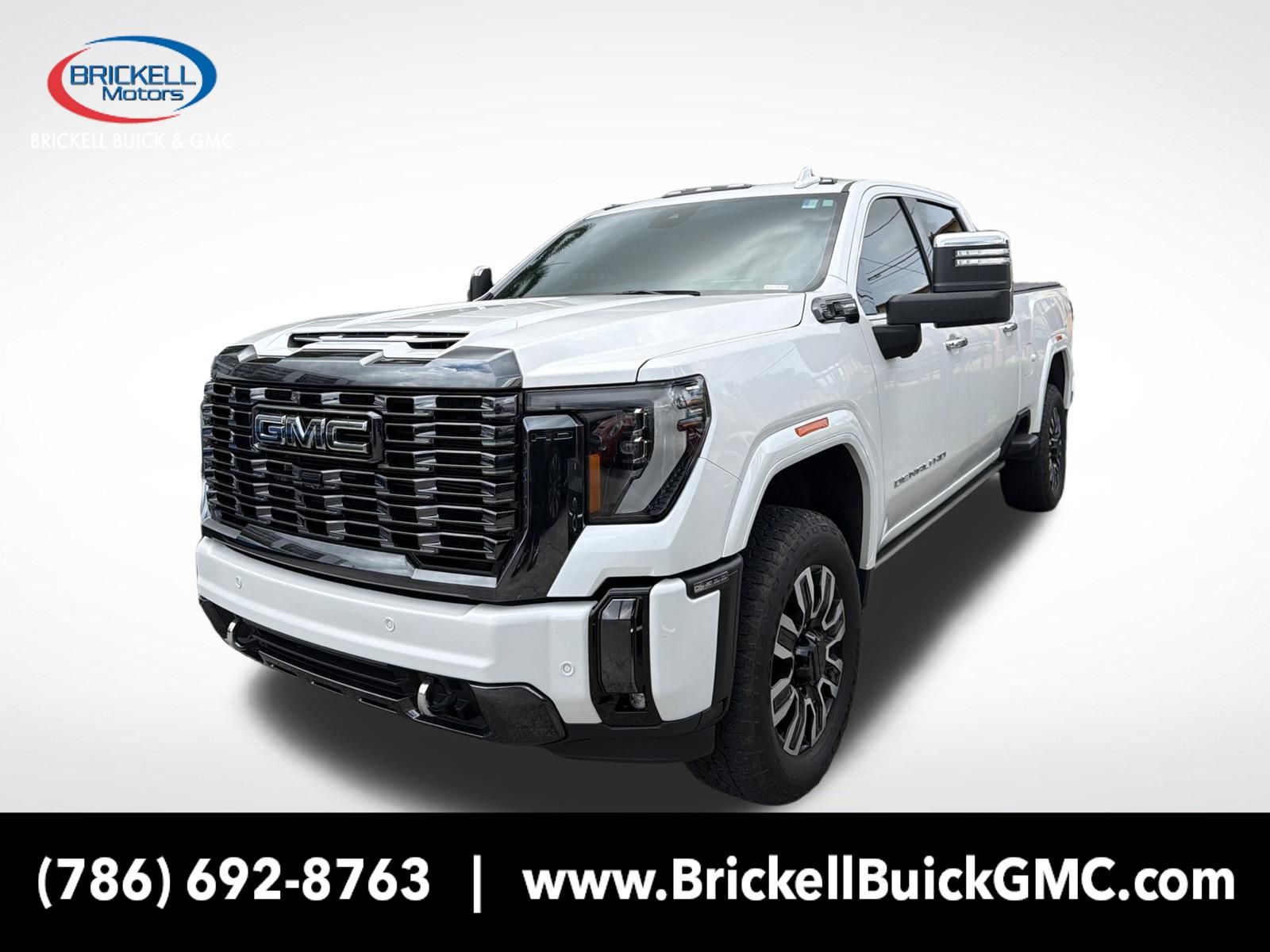 White Frost Tricoat 2024 GMC Sierra 2500HD Pickup Truck Four-Wheel Drive Automatic