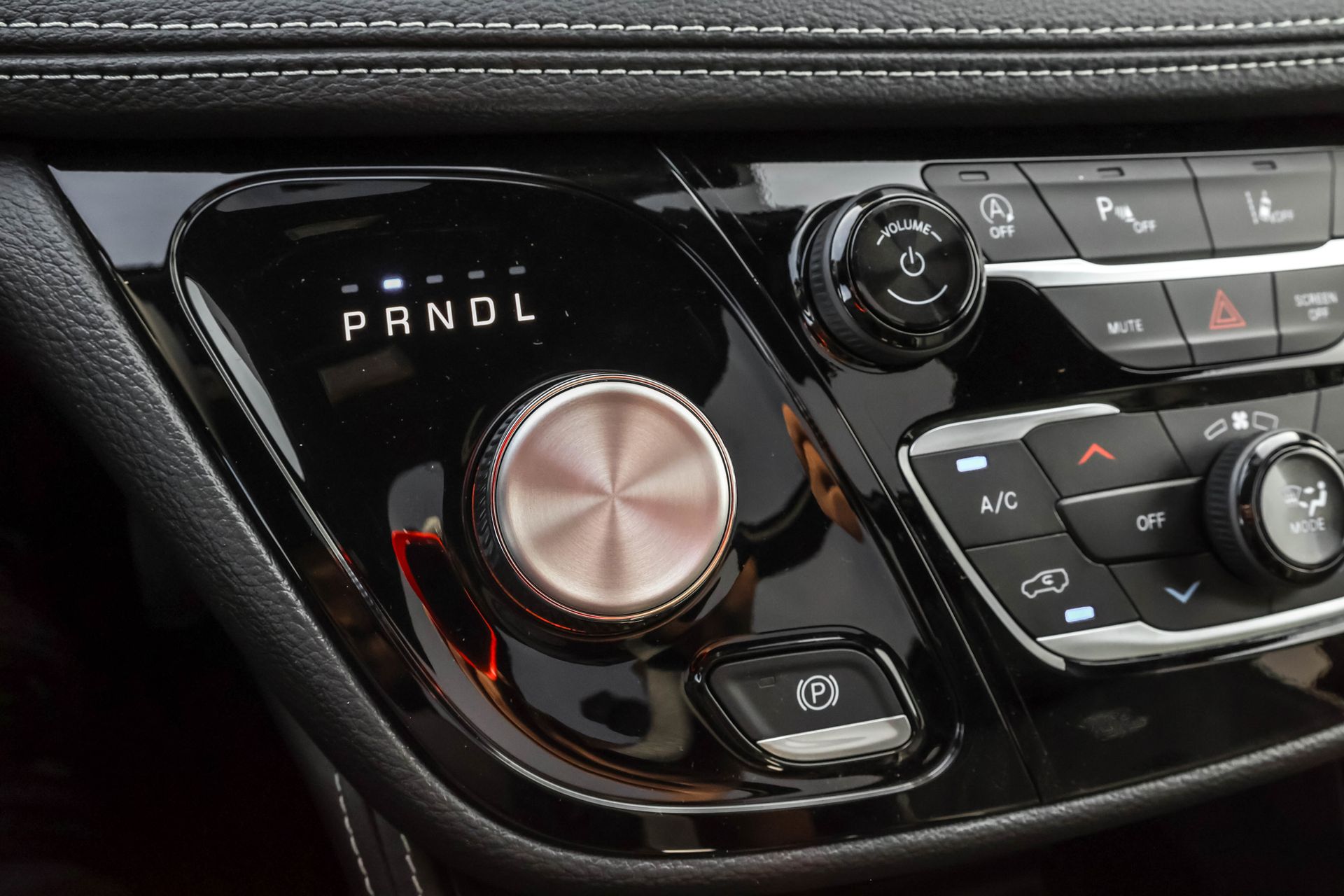 2026 CHRYSLER PACIFICA - Image 25