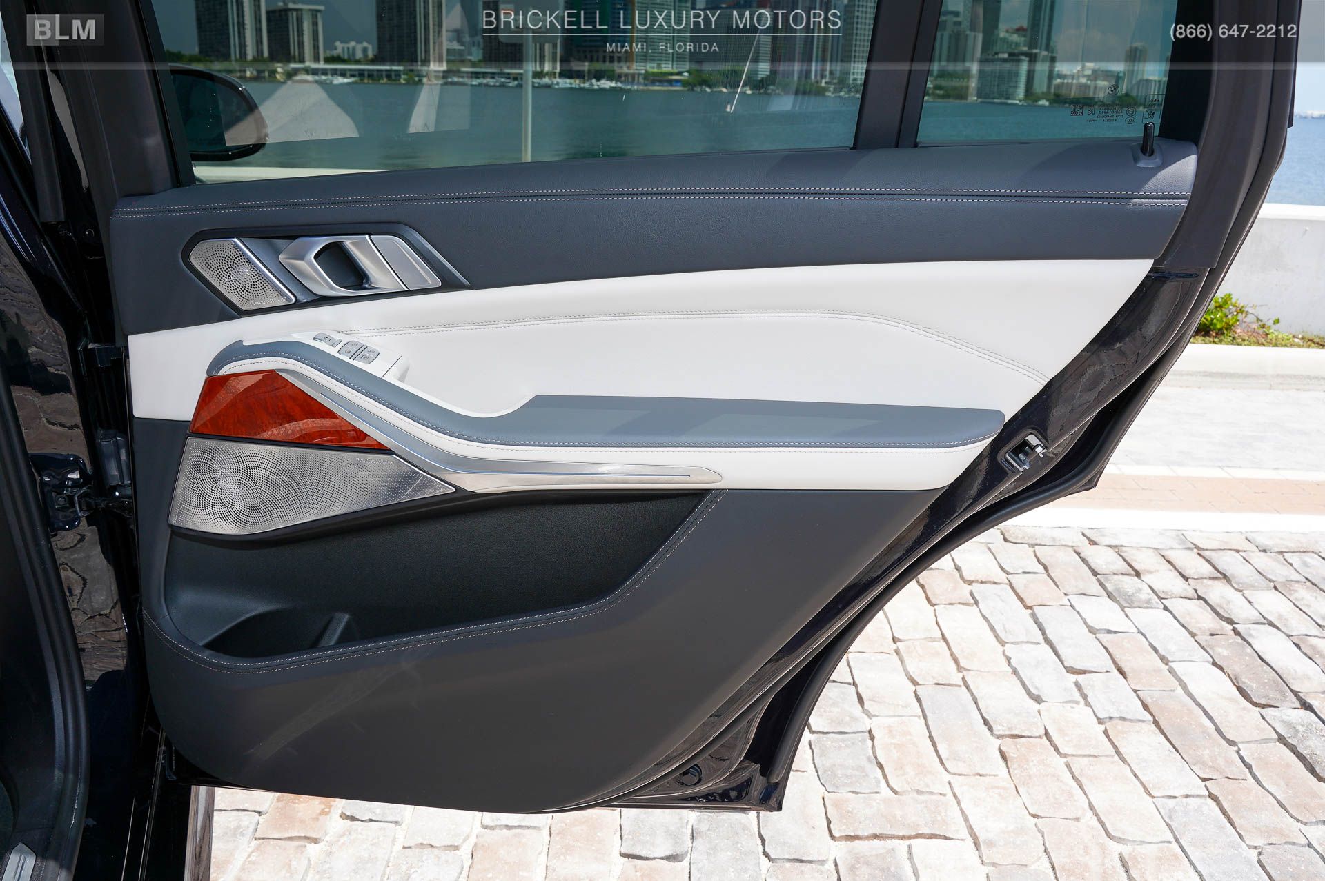 2024 BMW X7 ALPINA XB7 - Photo 18