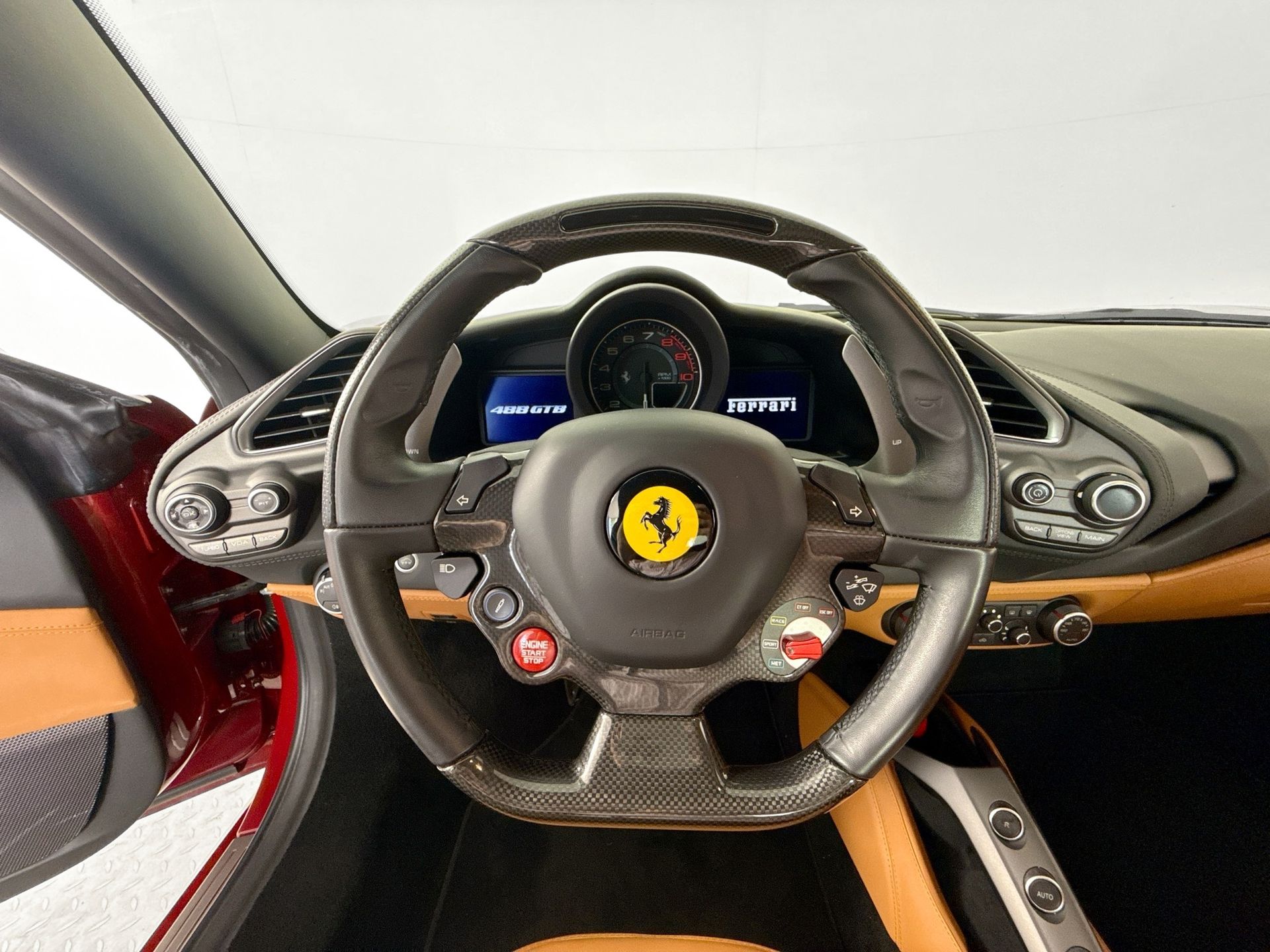 Certified Used 2019 Rosso Mugello Ferrari Base image 10