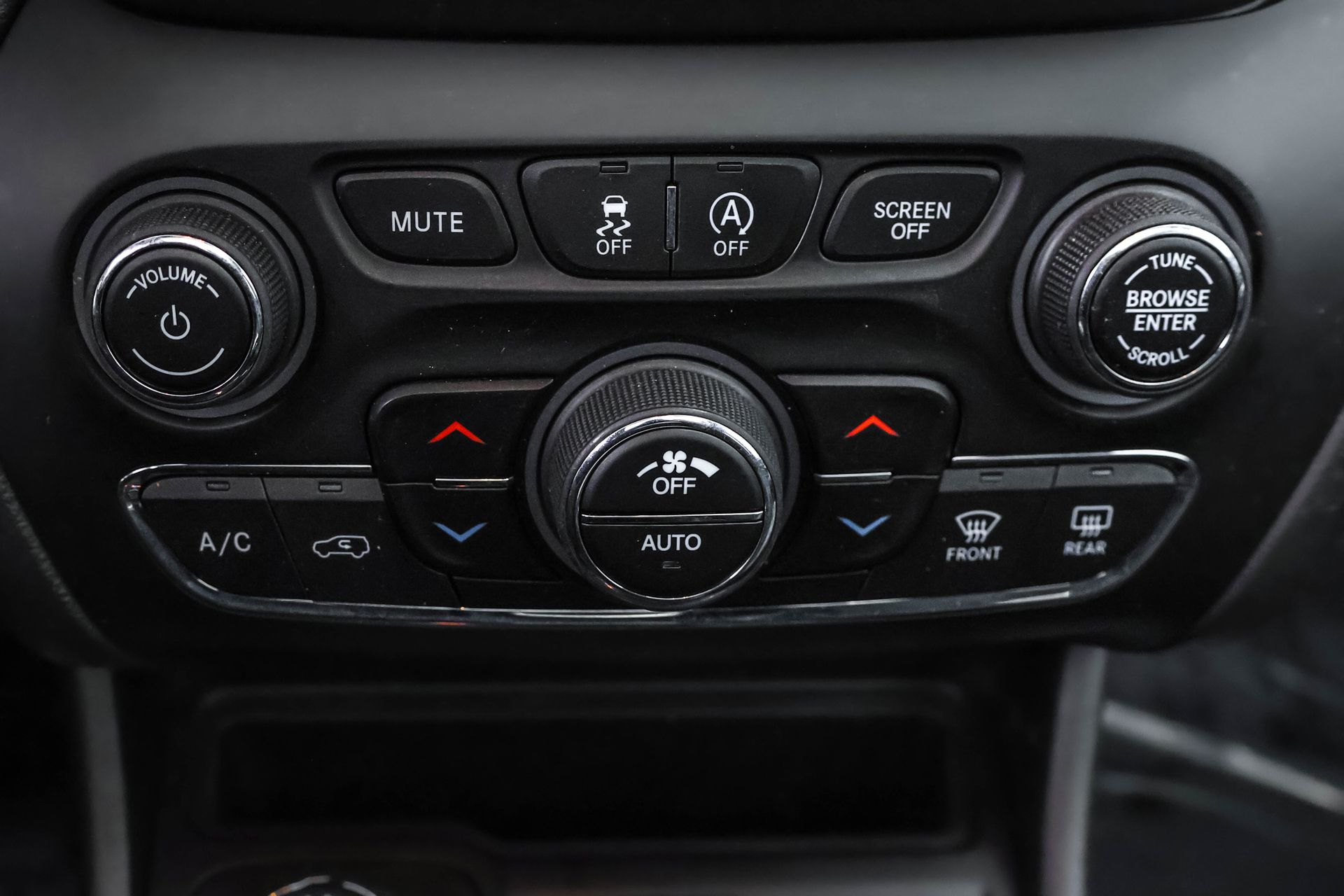 2021 JEEP CHEROKEE - Image 23