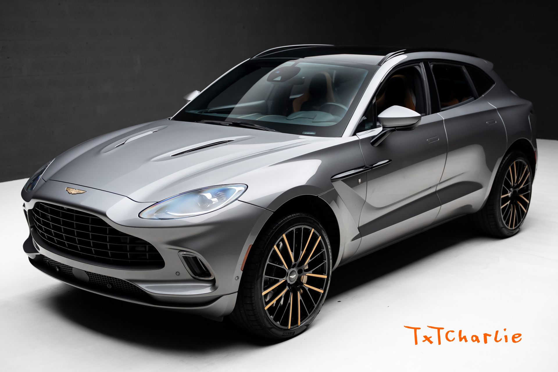 2023 Aston Martin DBX AWD