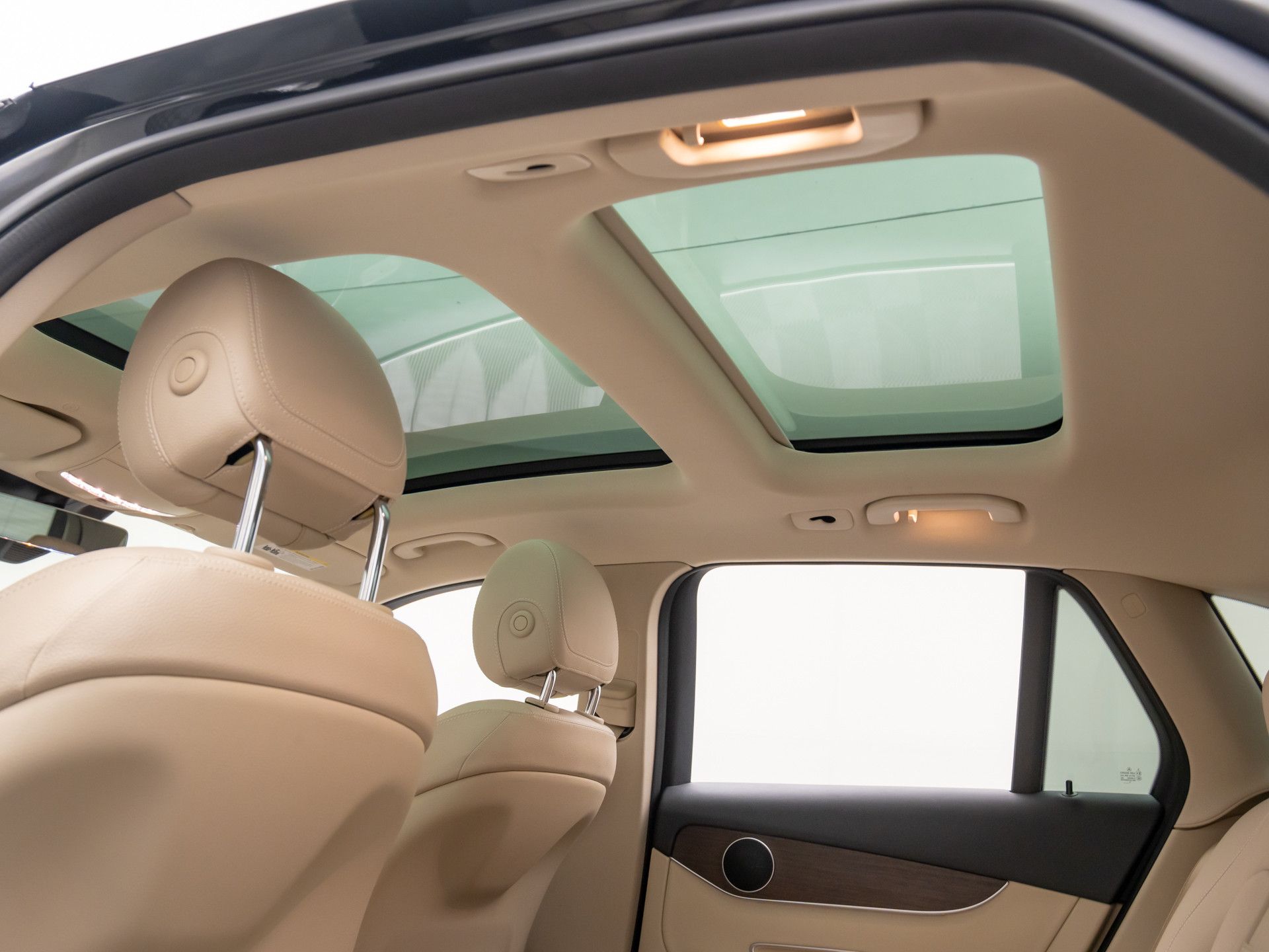 2022 Mercedes-Benz GLC GLC 300 photo