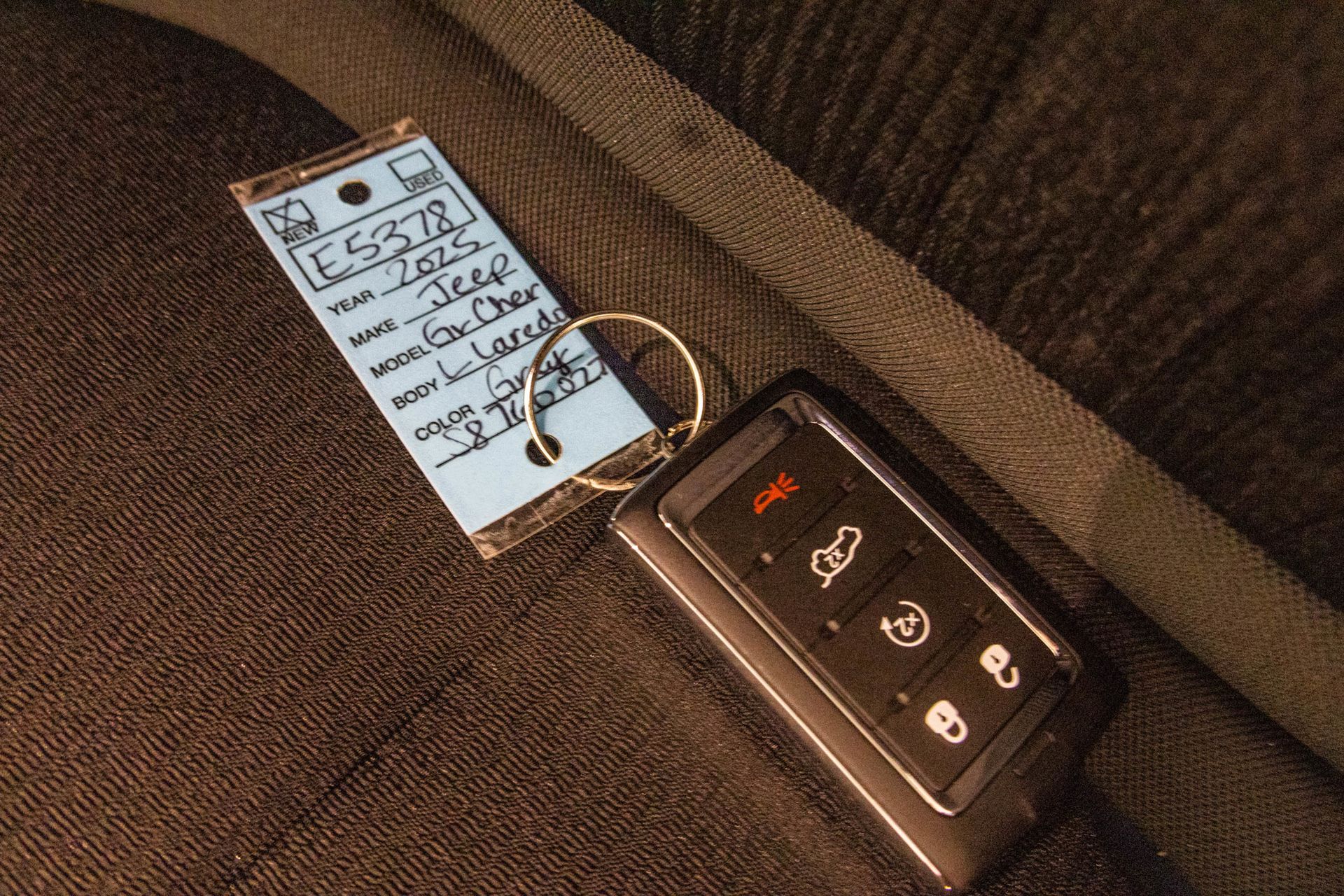 2025 JEEP GRAND CHEROKEE L - Image 42