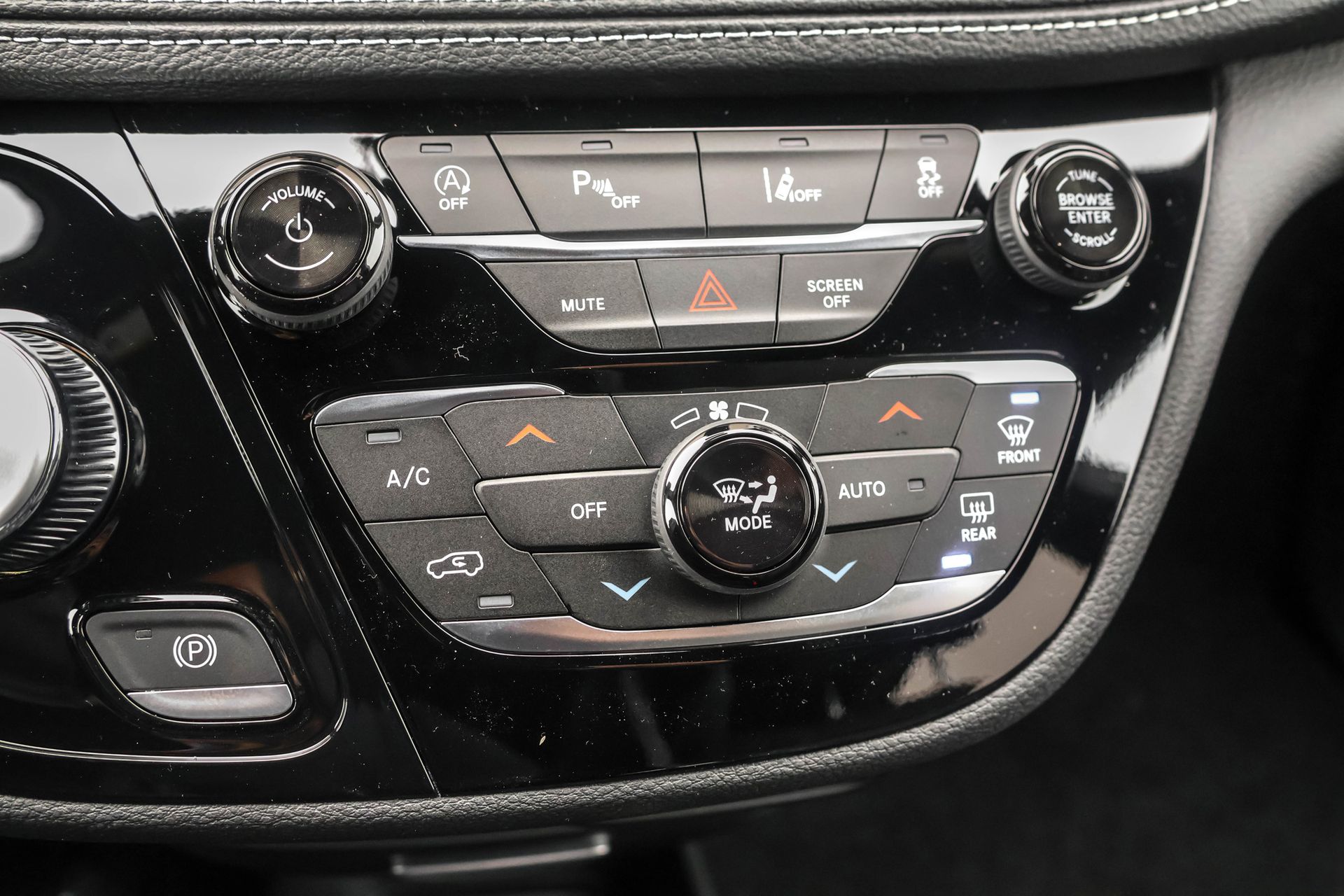 2026 CHRYSLER PACIFICA - Image 17