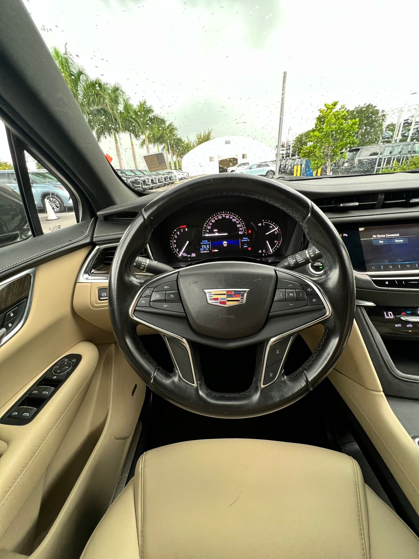 2019 Cadillac XT5 .. 14