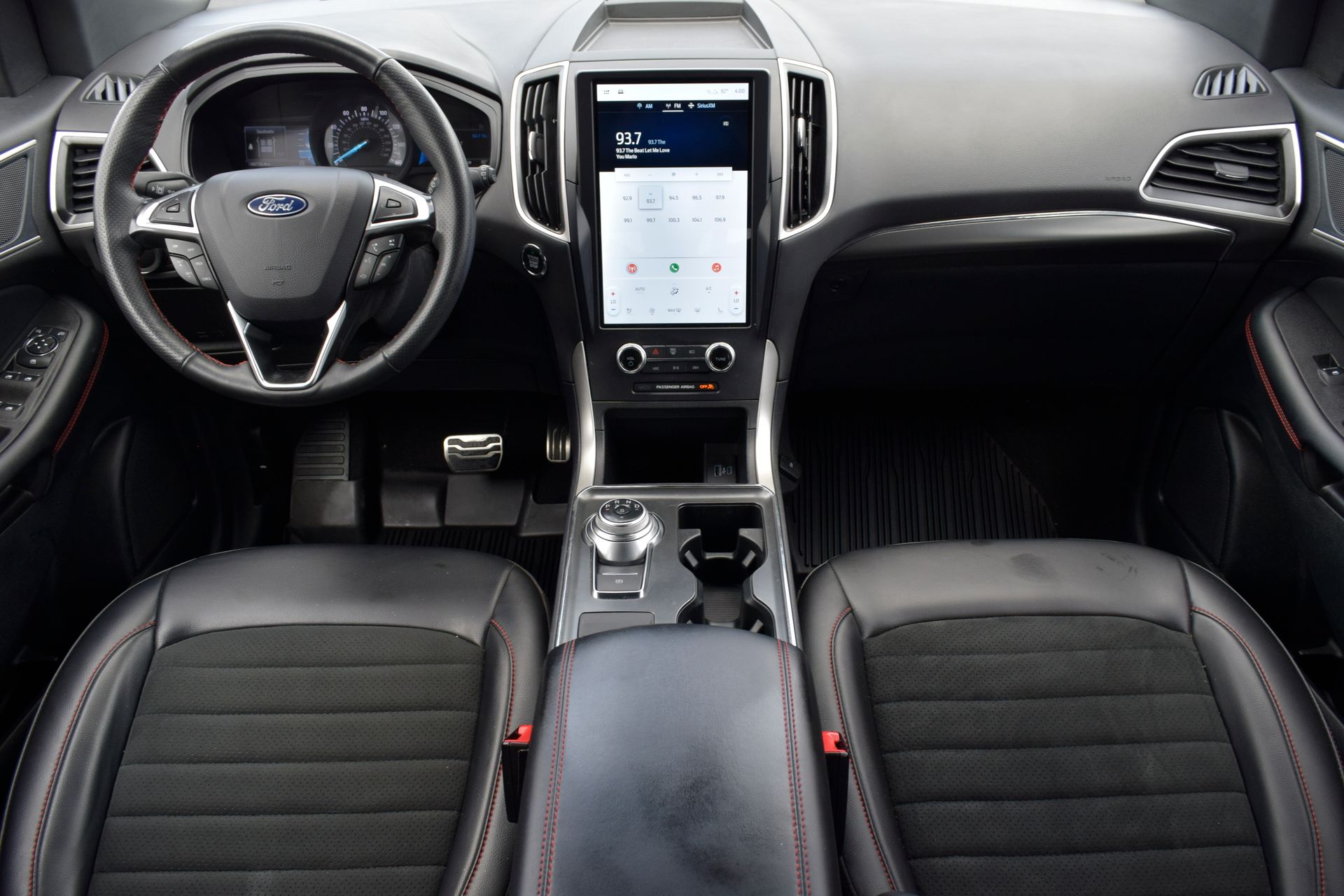 2024 Ford Edge ST Line - 6