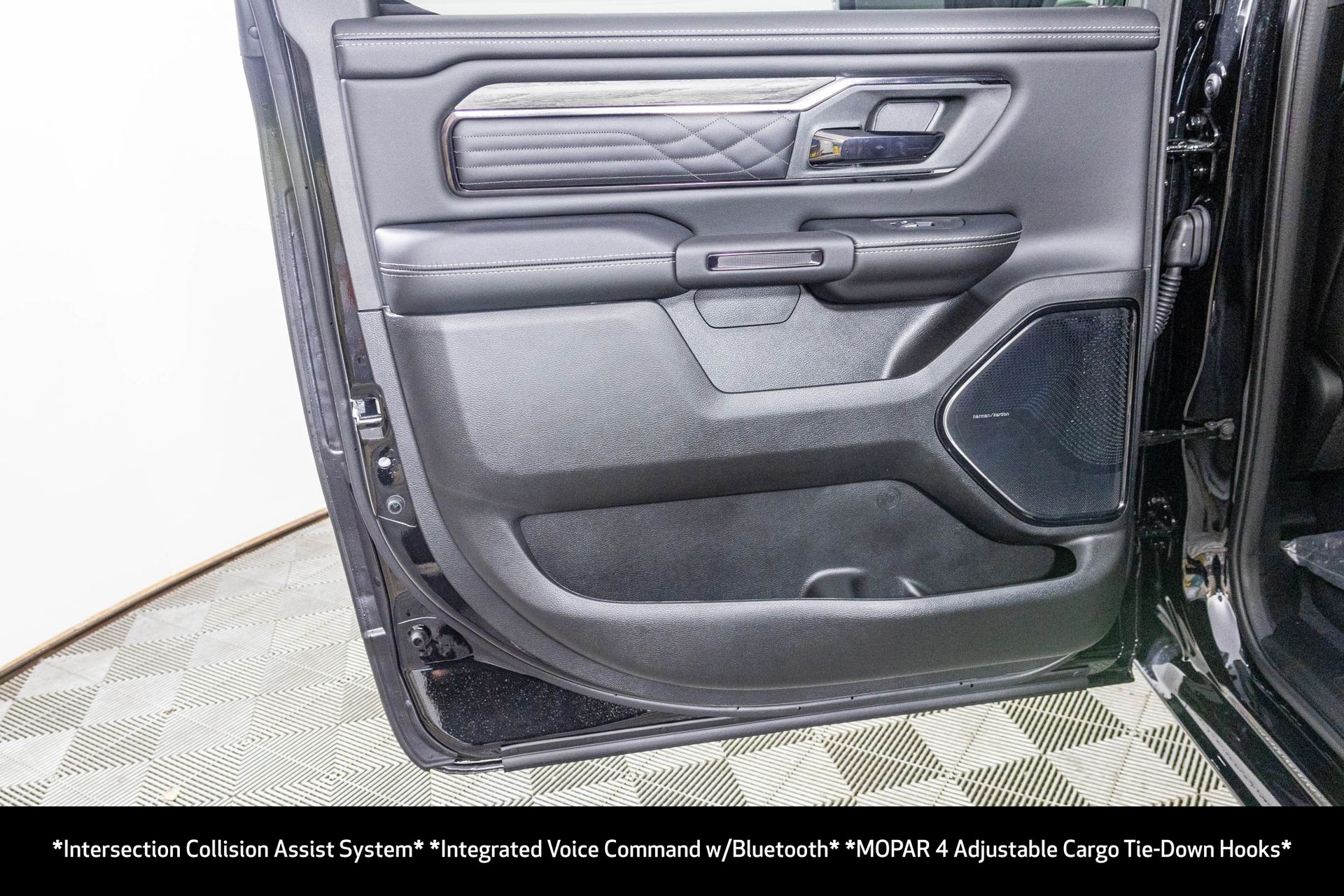 2026 RAM 1500 - Image 32