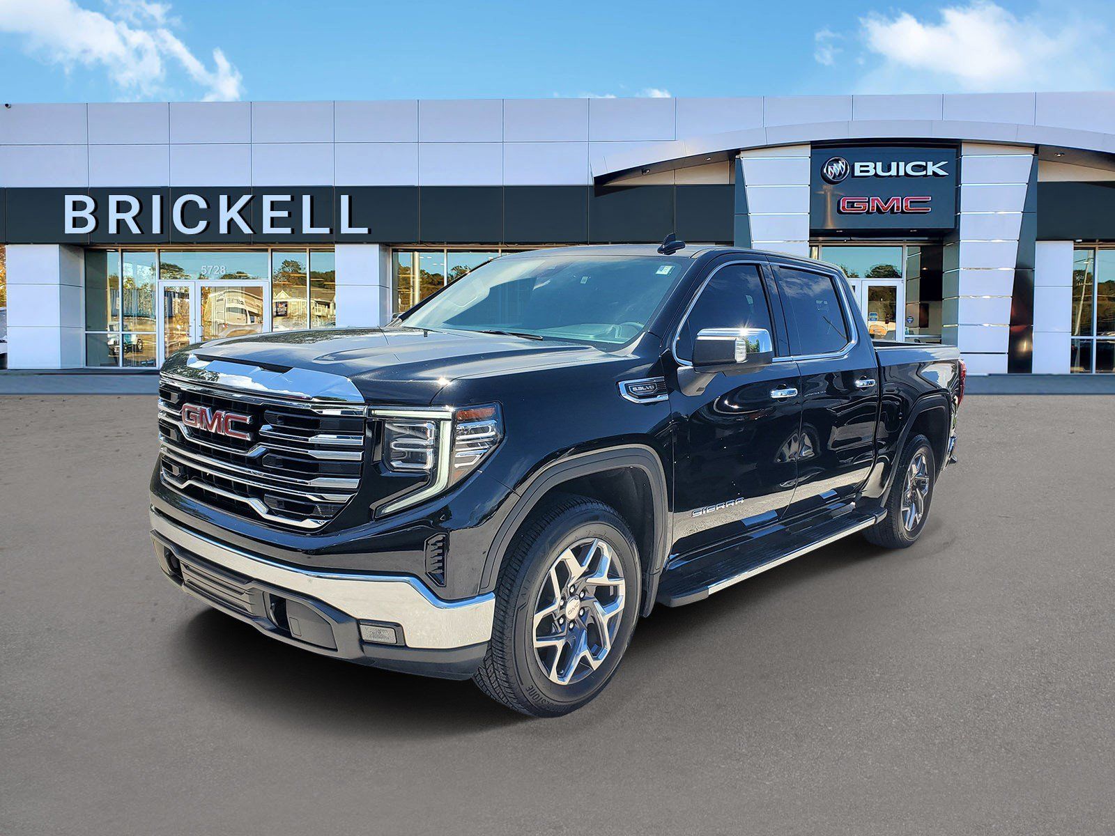 2025 GMC Sierra 1500 SLT Crew Cab RWD