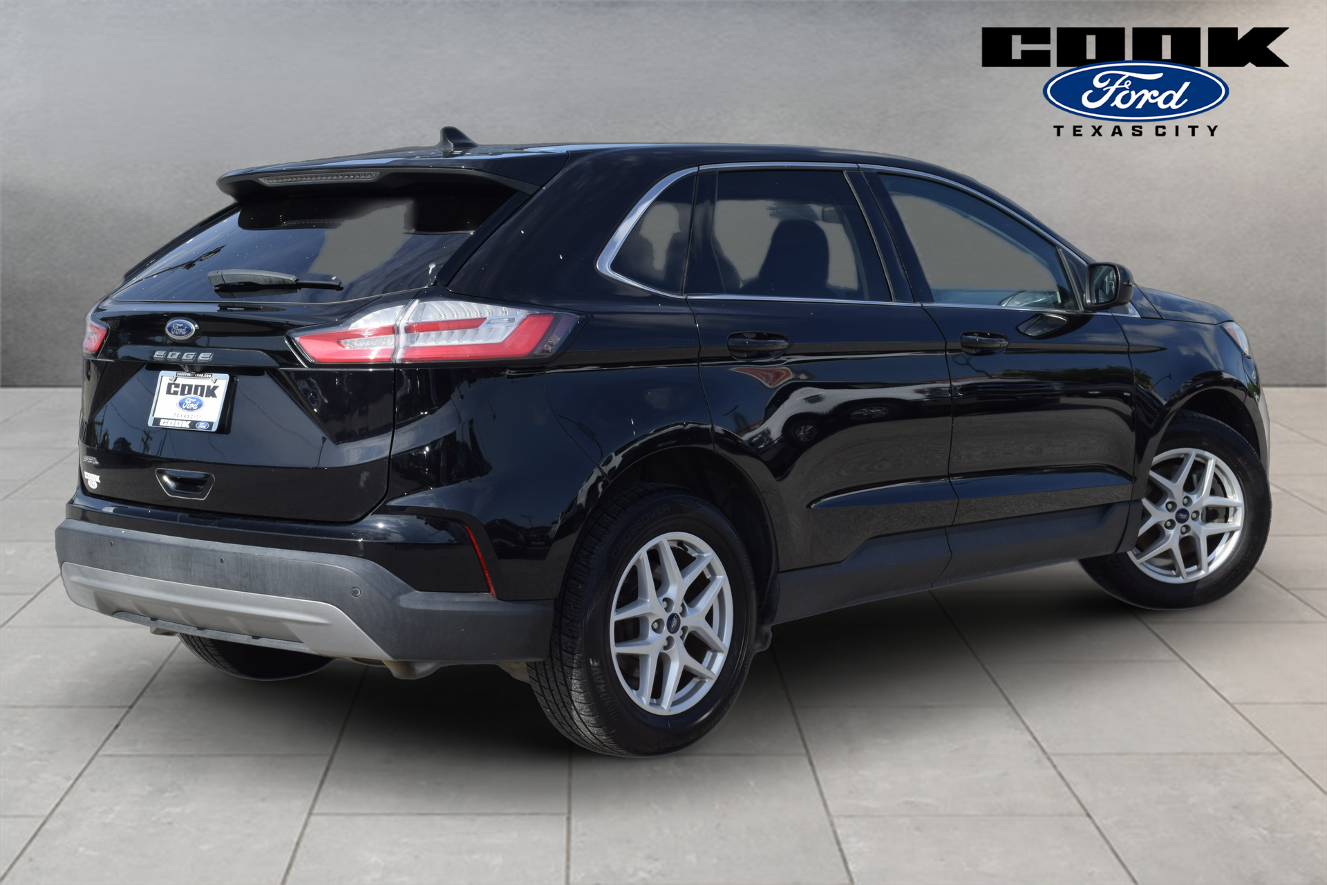 2021 Ford Edge SEL - 3