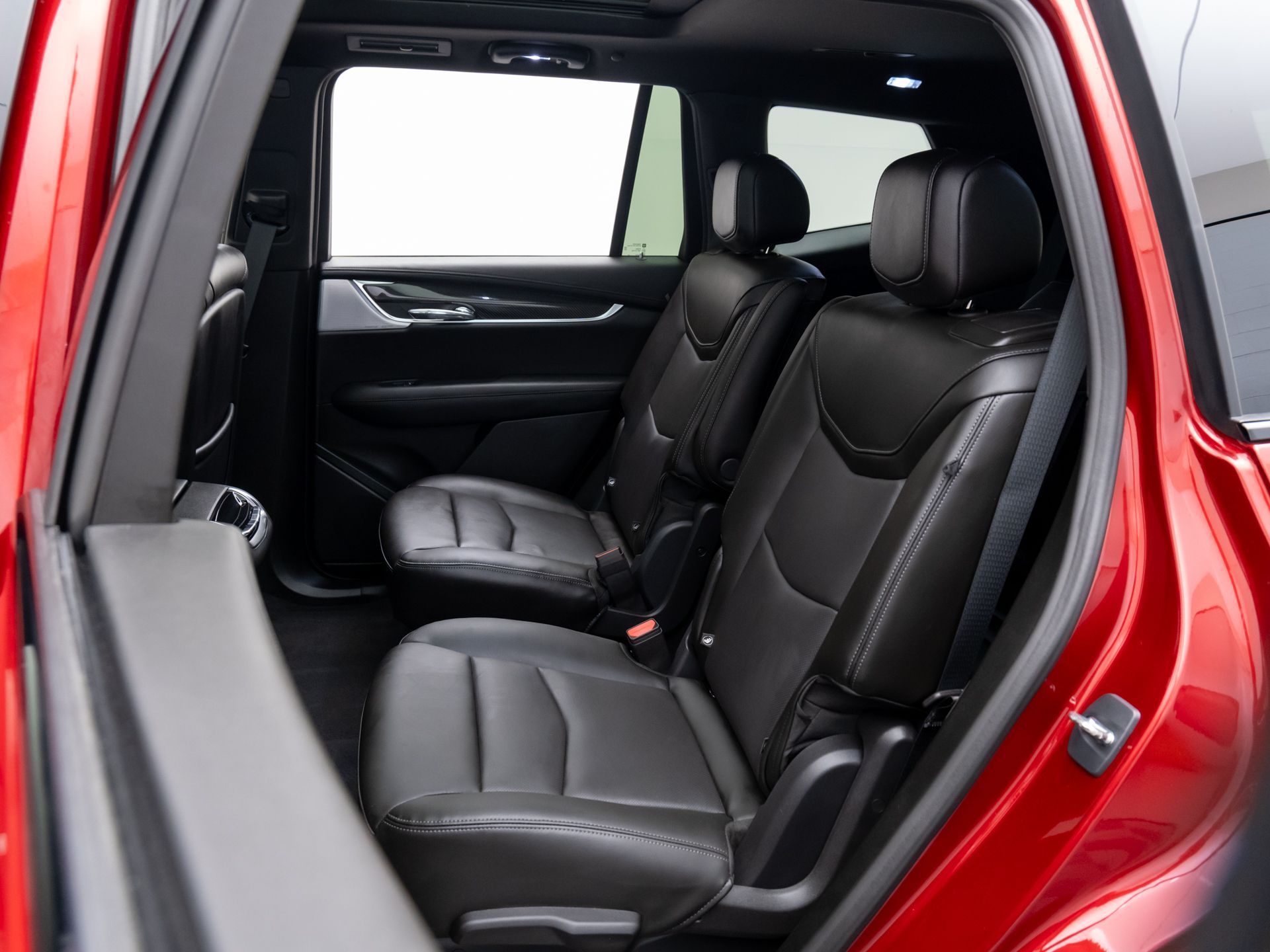 2025 Cadillac XT6 Sport photo