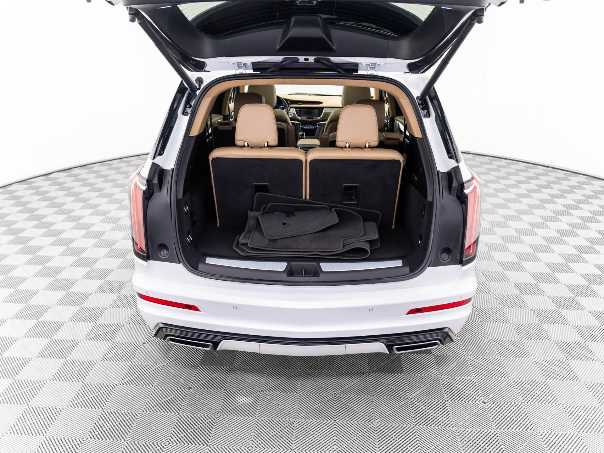 2023 Cadillac XT6 Sport photo