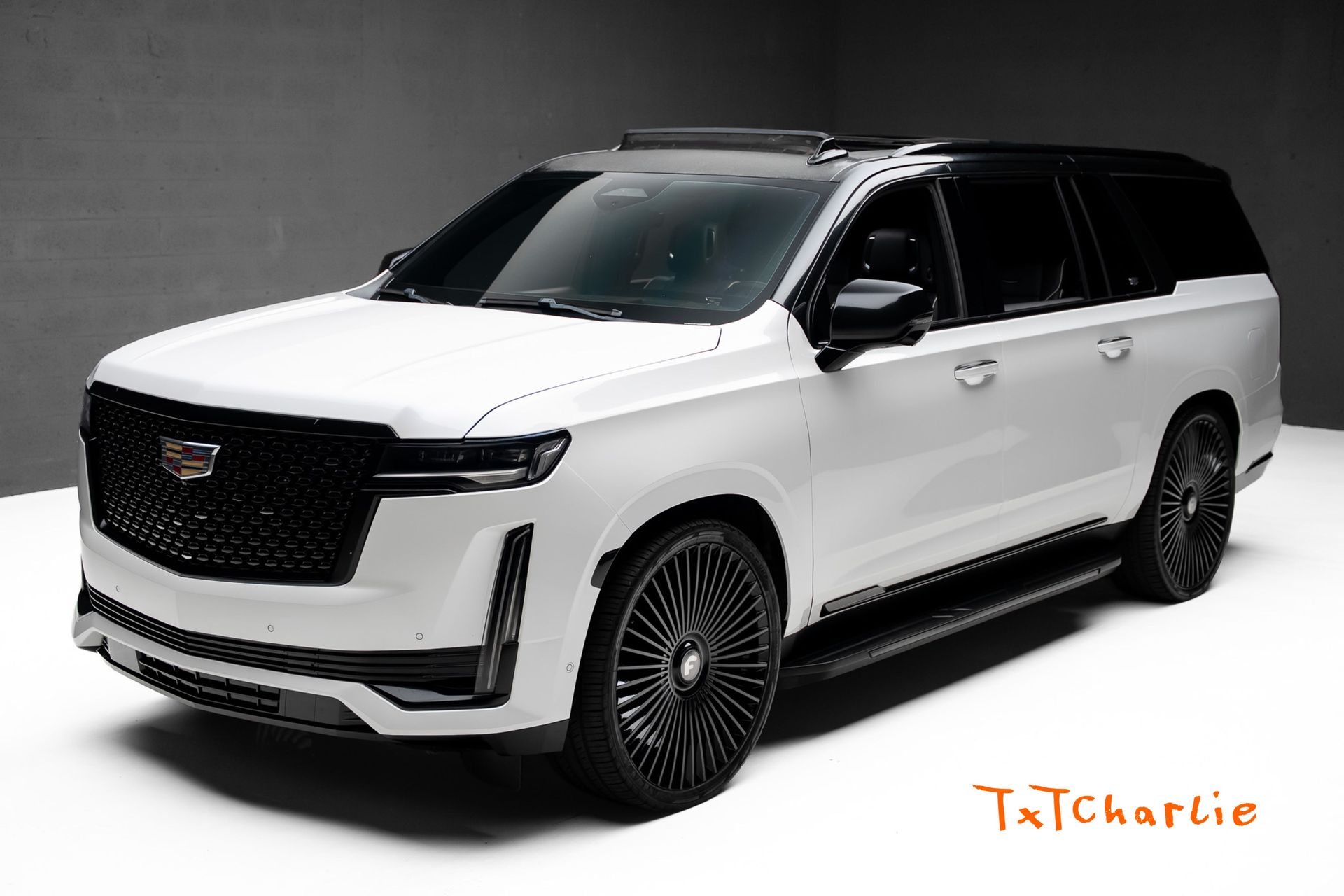 Crystal White Tricoat 2022 Cadillac Escalade ESV SUV / Crossover Rear-Wheel Drive