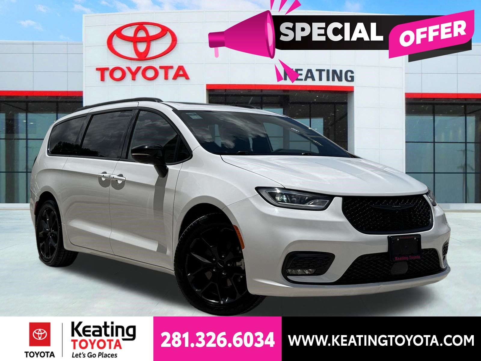 Bright White Clearcoat 2025 Chrysler Pacifica Minivan Front-Wheel Drive 9-Speed Automatic