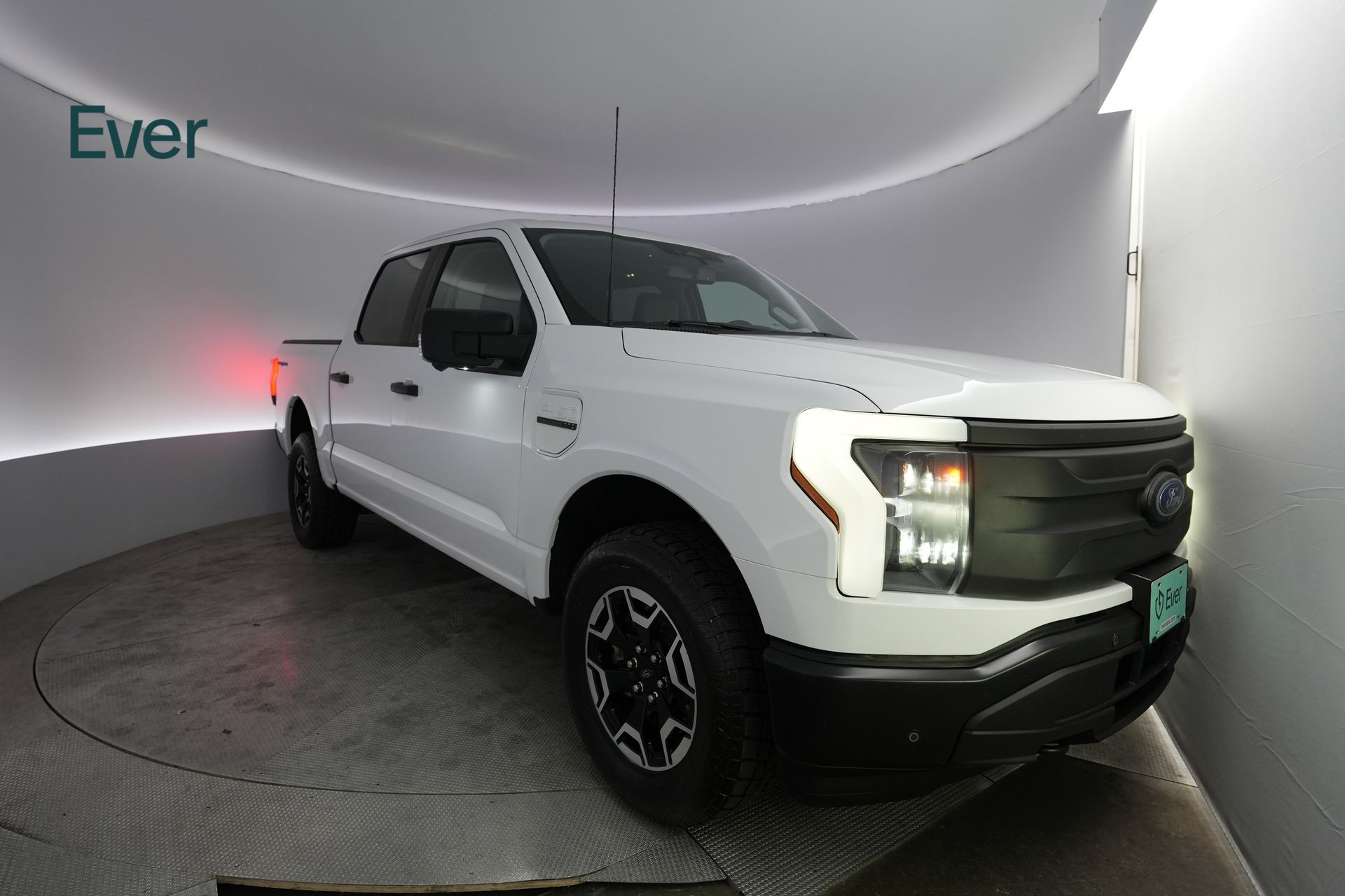 View vehicle photo 2