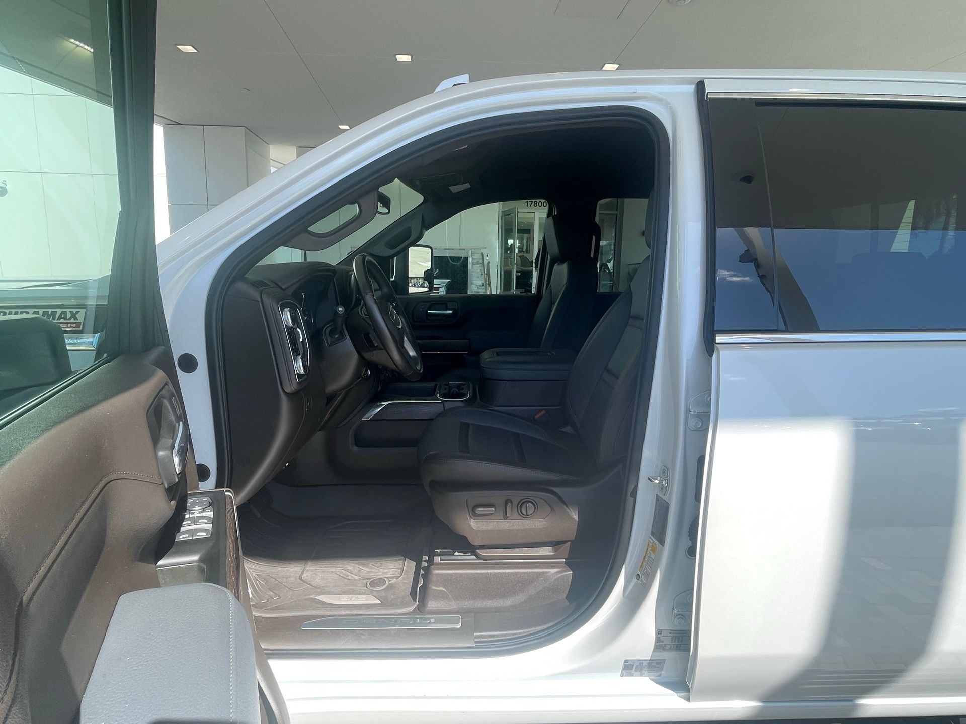 2022 GMC Sierra 2500HD Denali 3