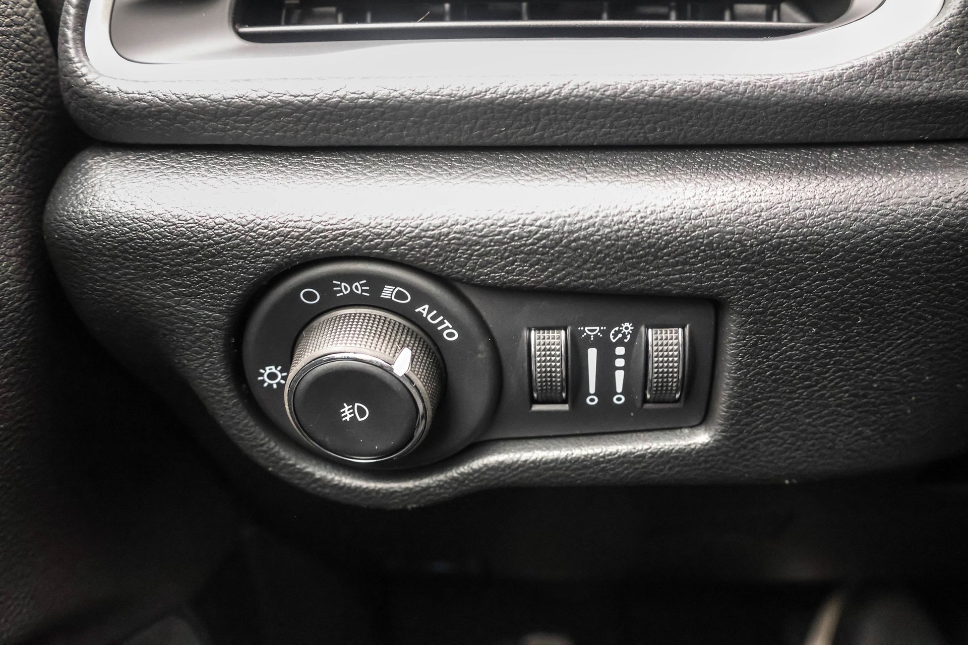 2026 CHRYSLER PACIFICA - Image 26