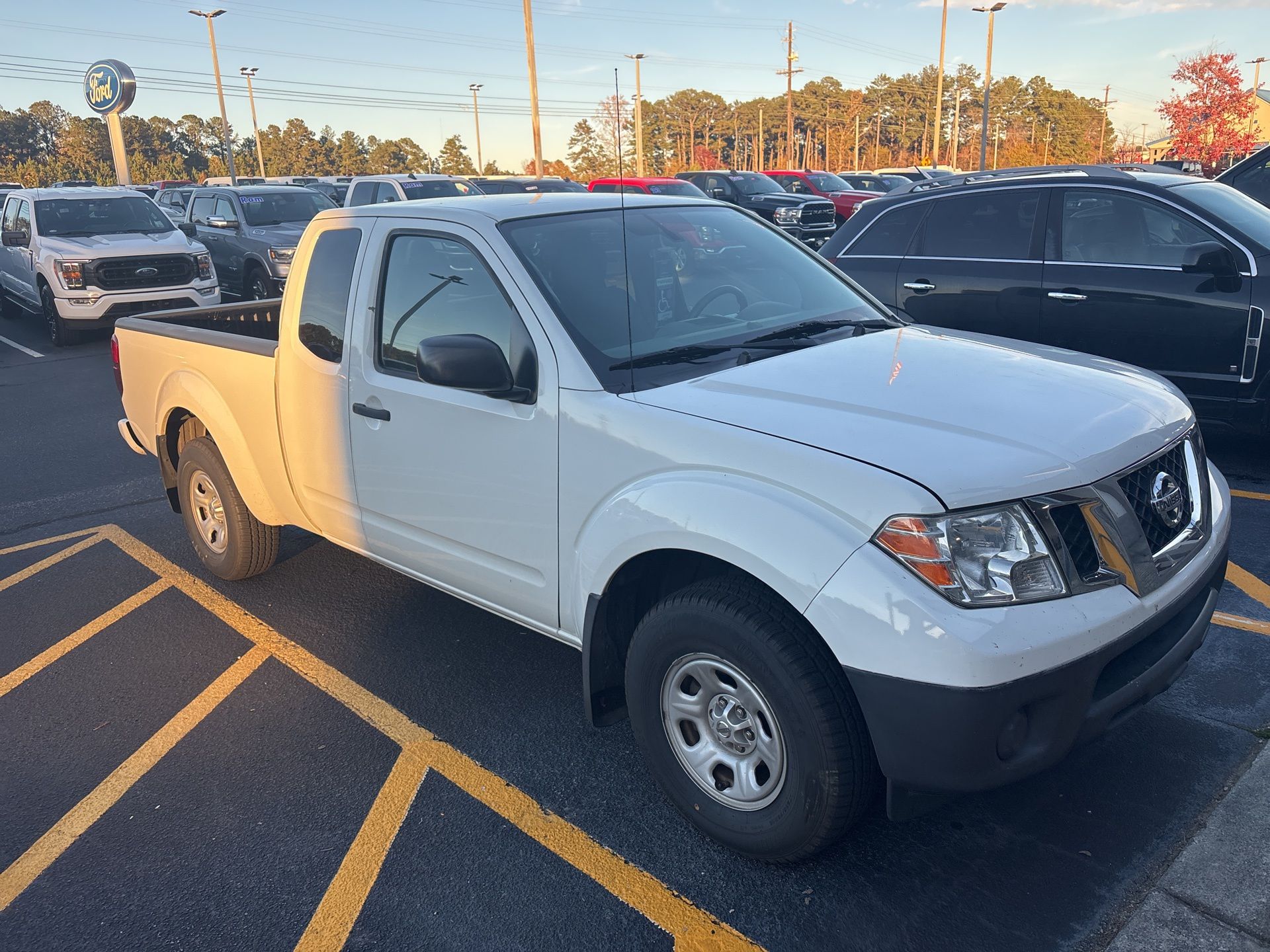 2017 Nissan Frontier S photo 2