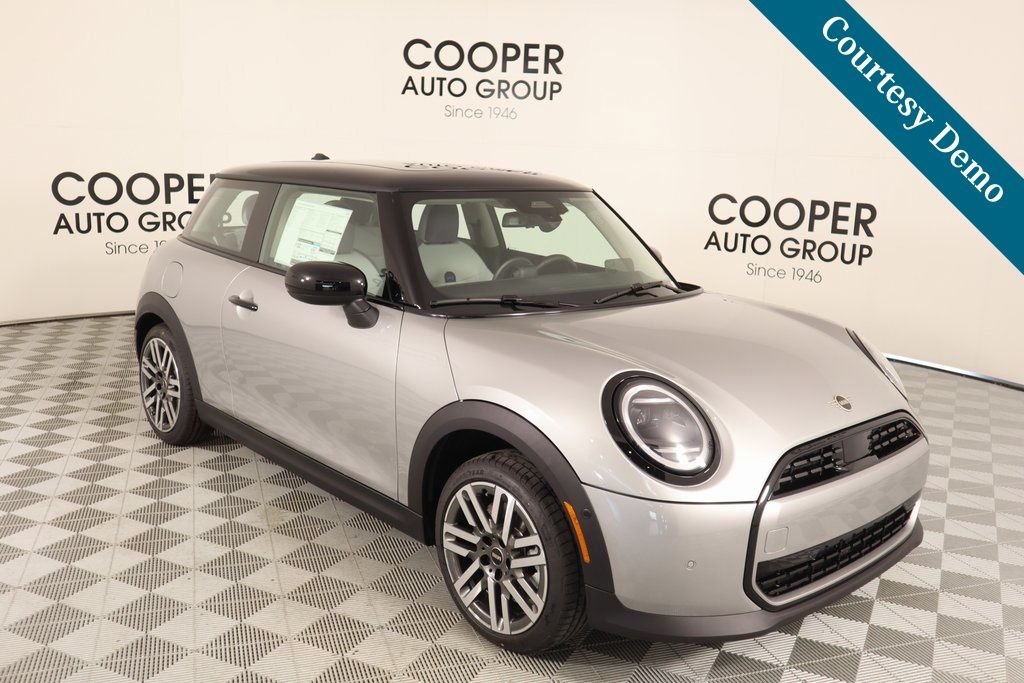 Melting Silver III Metallic 2025 MINI Cooper Hatchback 7-Speed Automatic